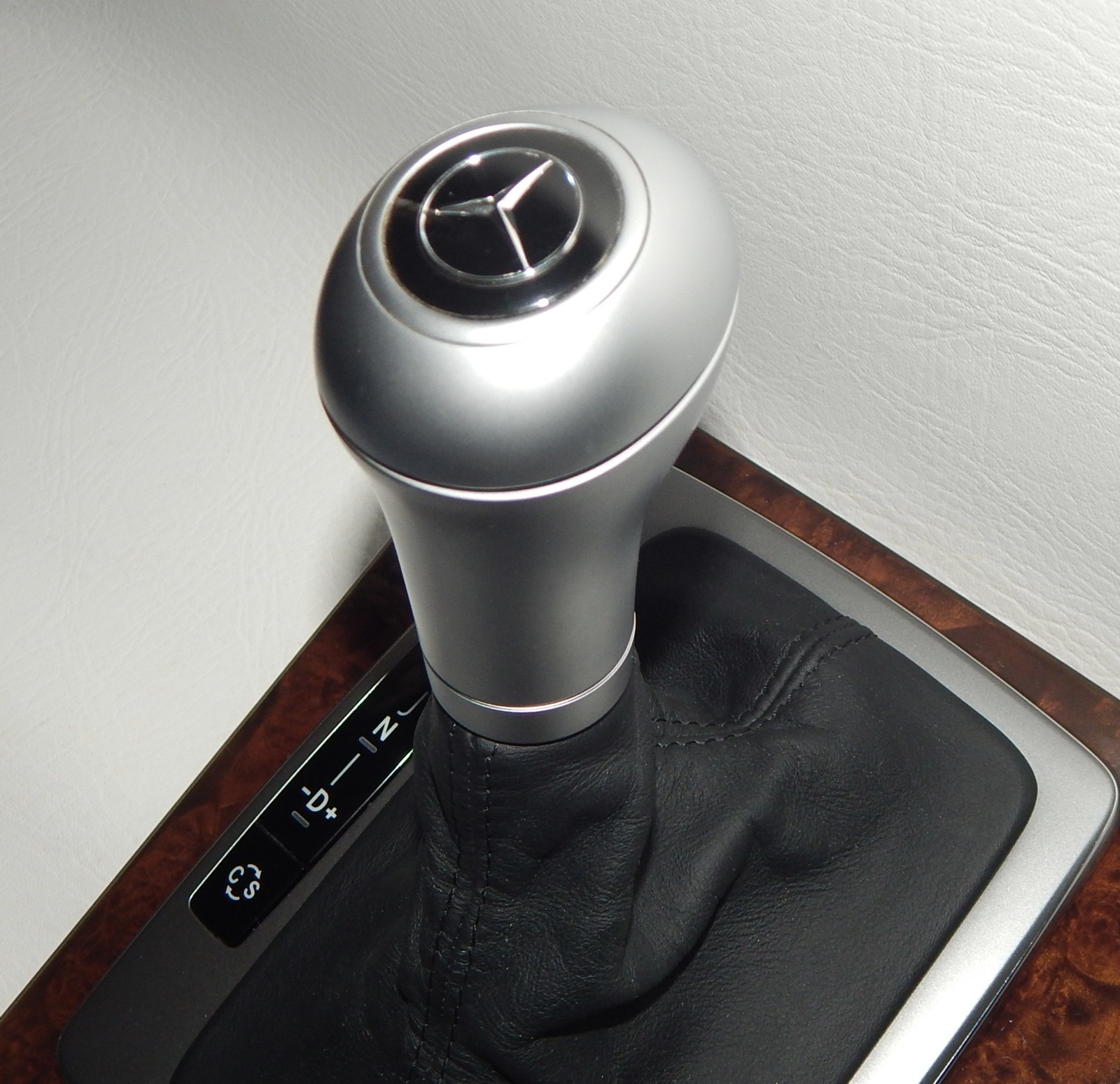 OEM 2008-2011 MERCEDES C300 Automatic Shift Knob Boot Bezel Wood Trim Shifter