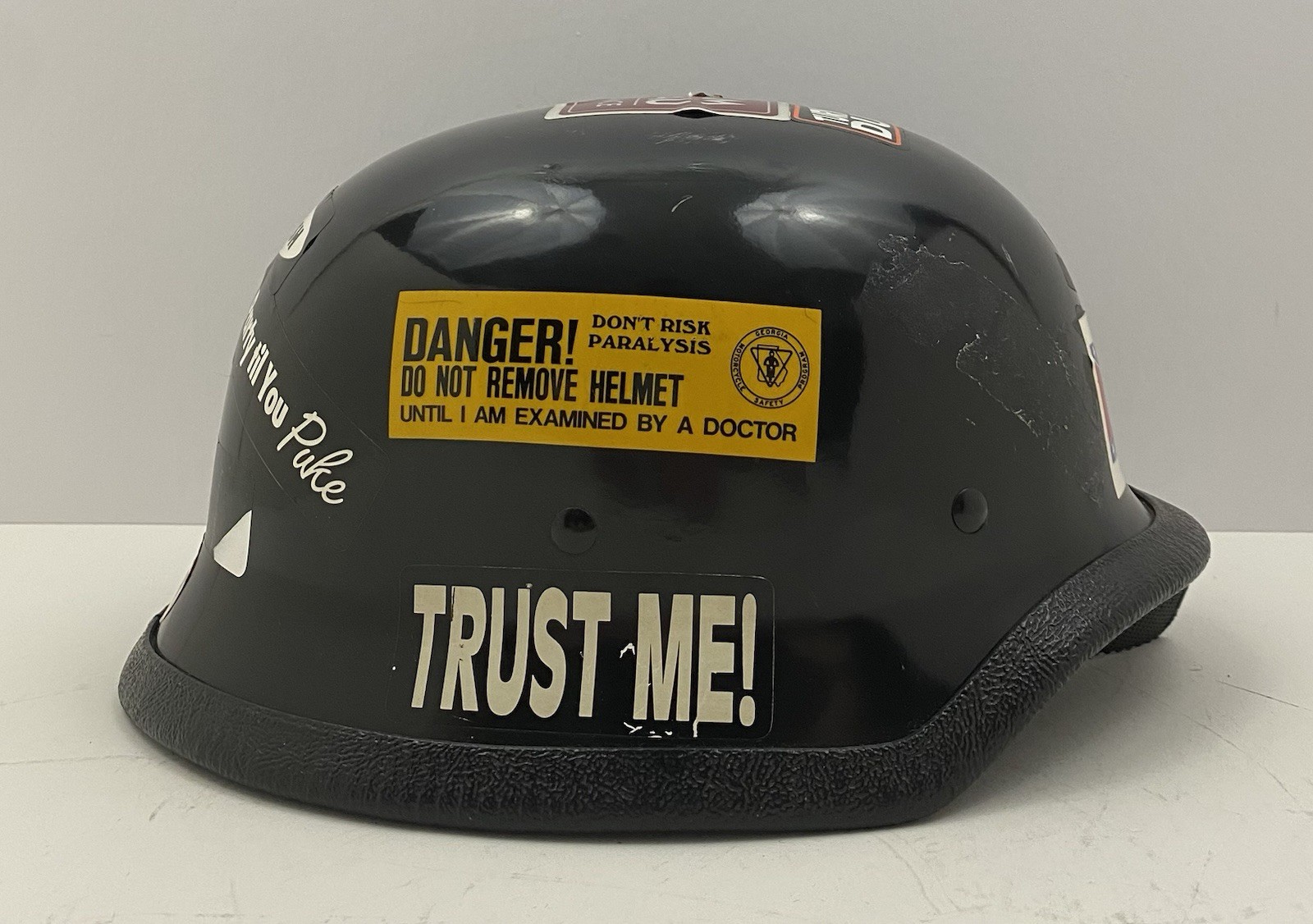 Vintage Freedom Novelties Biker Helmet, XL DOT Black Skid Lid Novelty, RARE!￼