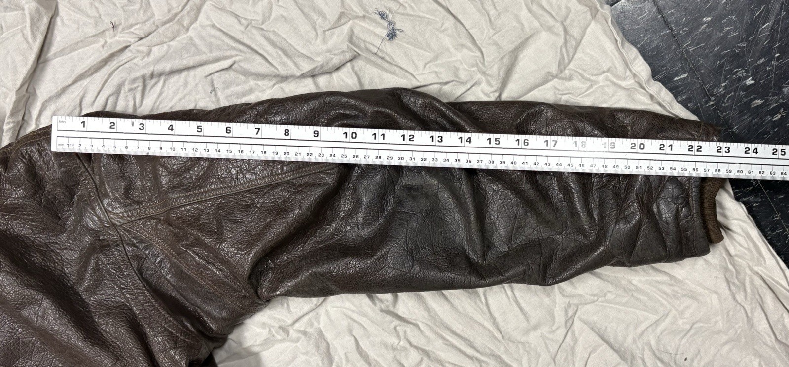 WWII US Navy Colvinex CFN-24 Leather Electrically Heated Flight Suit Size 40