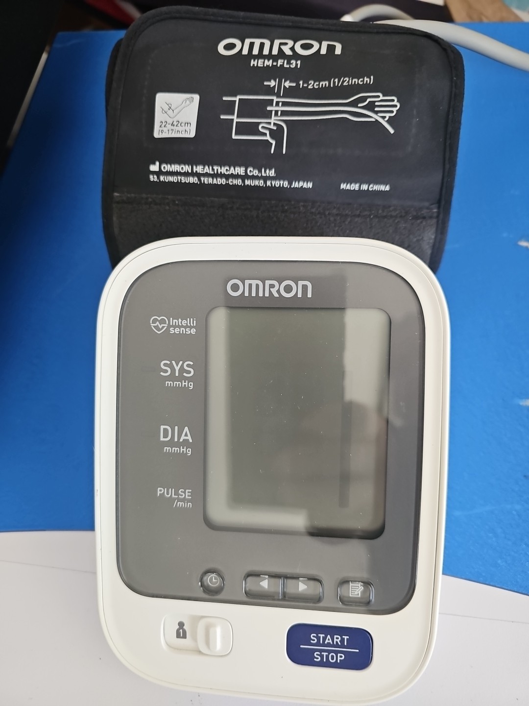 Omron BP760N Upper Arm Blood Pressure Monitor and Arm Cuff Used Works