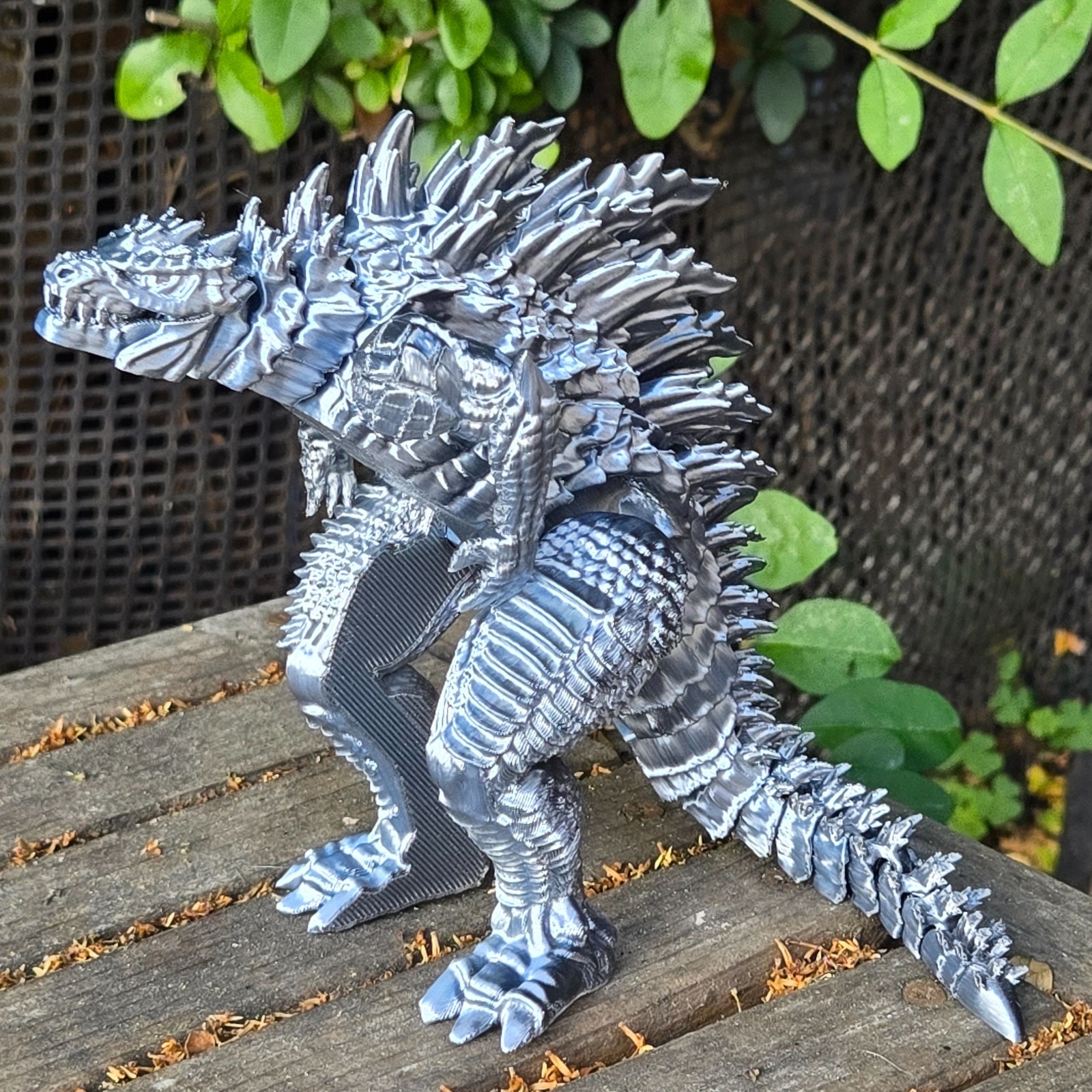 3D Printed Articulated Godzilla Figure - Dual Color Silver/Black - Highly Detail