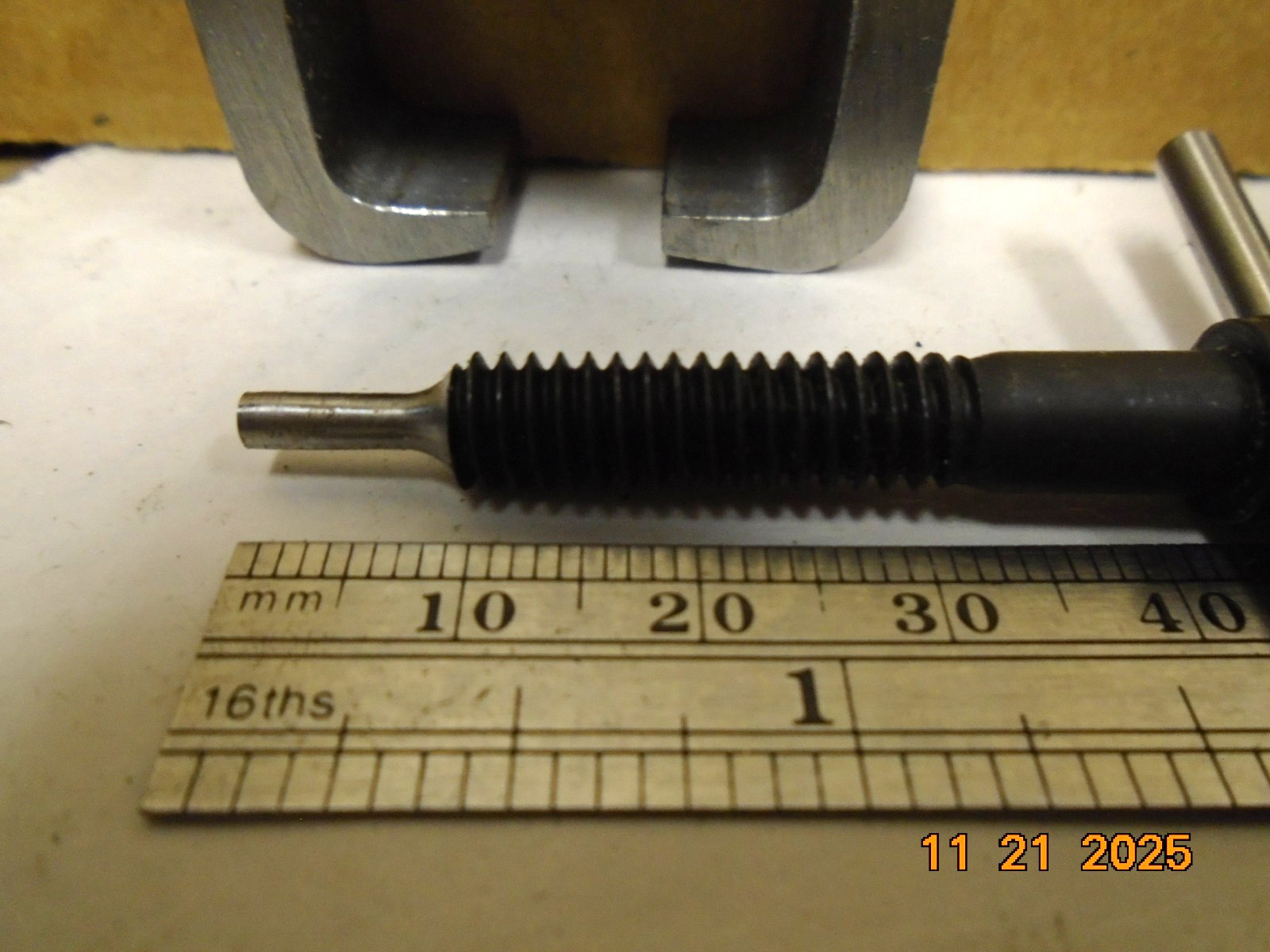 LIONEL SERVICE TOOL ST-311 SMALL WHEEL PULLER HARD STEEL MANY USES SEE PICTURES