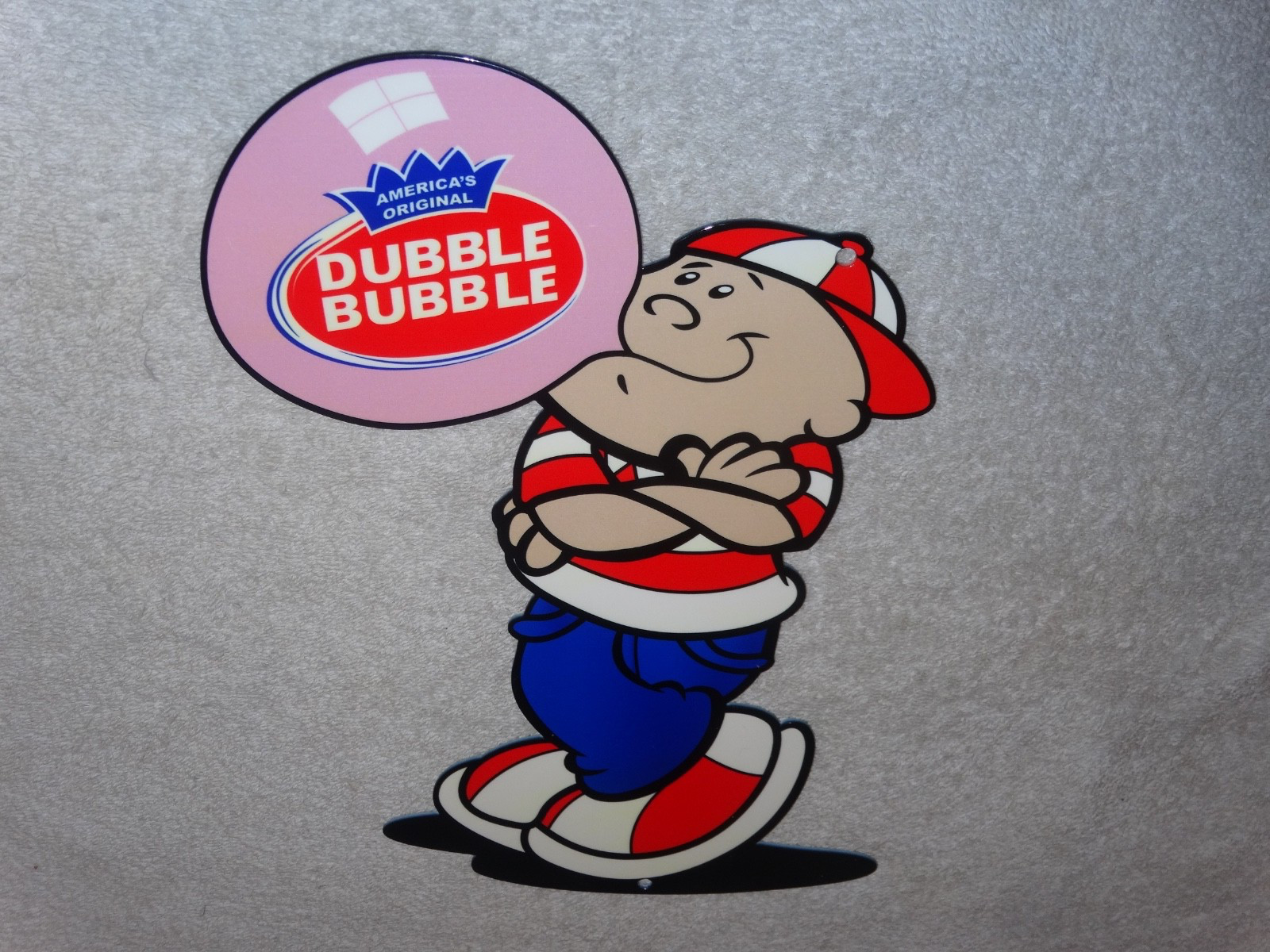 VINTAGE DUBBLE BUBBLE BOY BLOWING FLEER CHEWING GUM 10" METAL GASOLINE OIL SIGN!