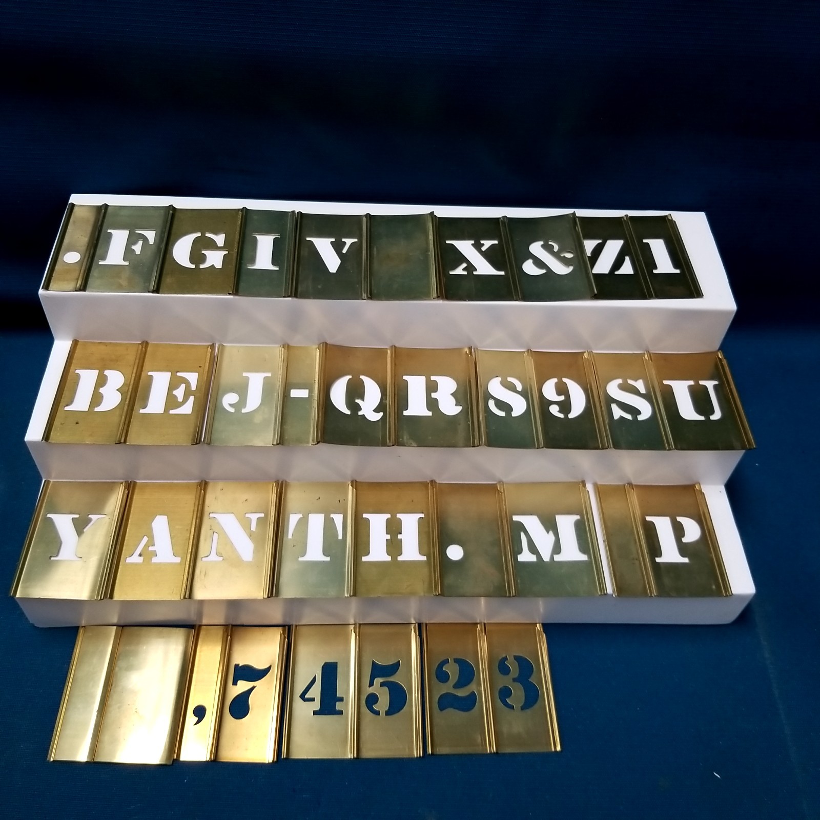 Vtg Box Set Reese Adjustable Lockedge Brass Stencils #63 620211-10062