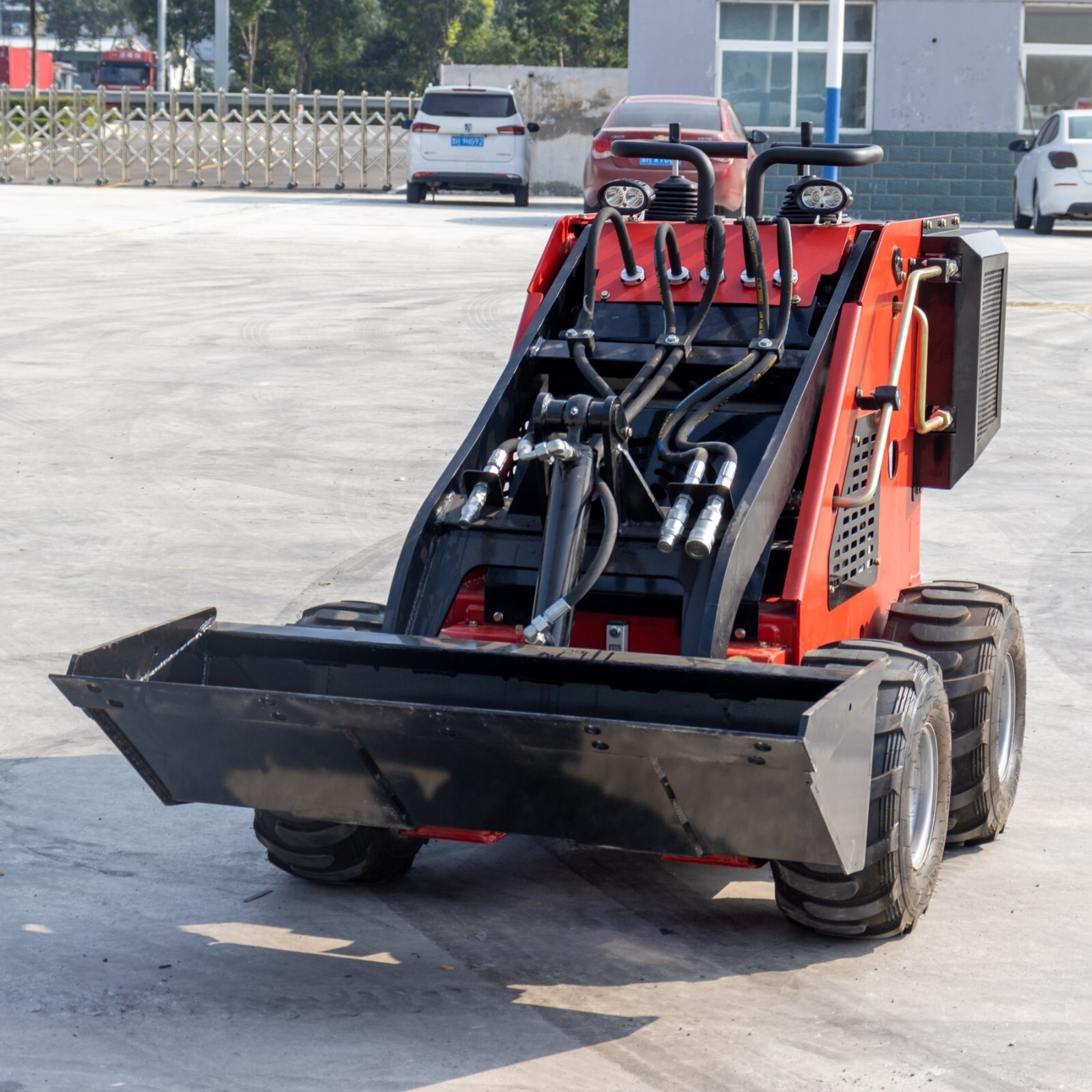 GA/TX pickup 320kg Wheel Type Mini Skid Steer Loader 13.5HP B&SEngine