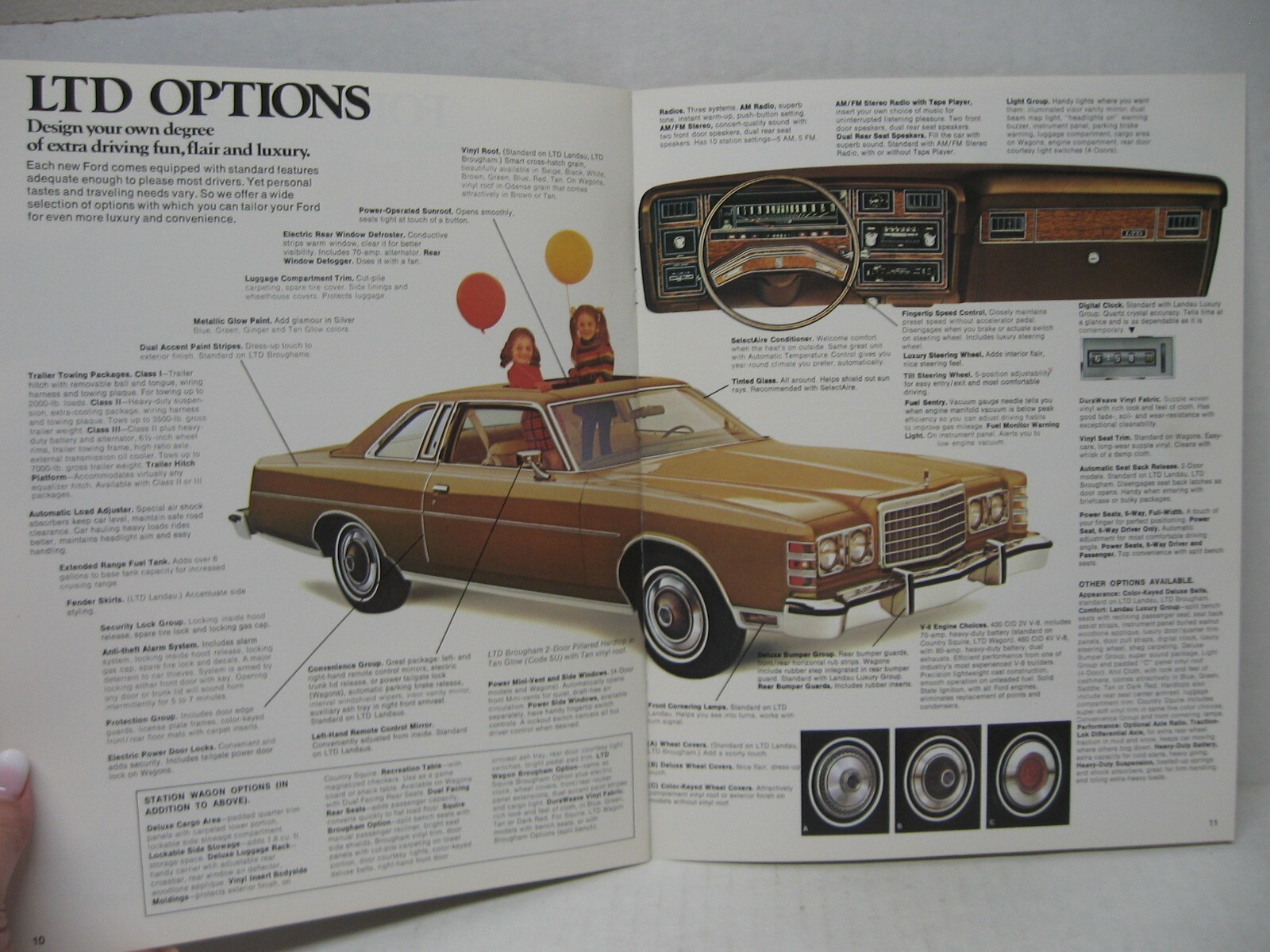 1975 Ford LTD Landau Brougham Wagon Car Dealer Sales Brochure Catalog
