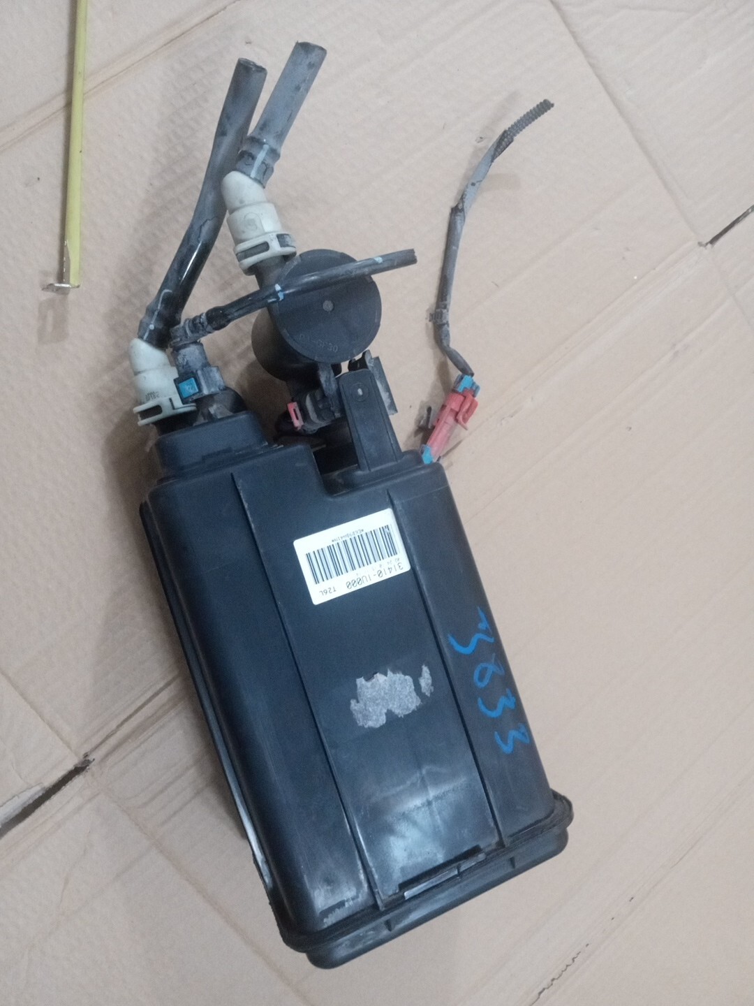 2010-2012 HYUNDAI SANTA FE, 2011-13 KIA SERENTO FUEL VAPOR EMISSIONS 31410-1U000