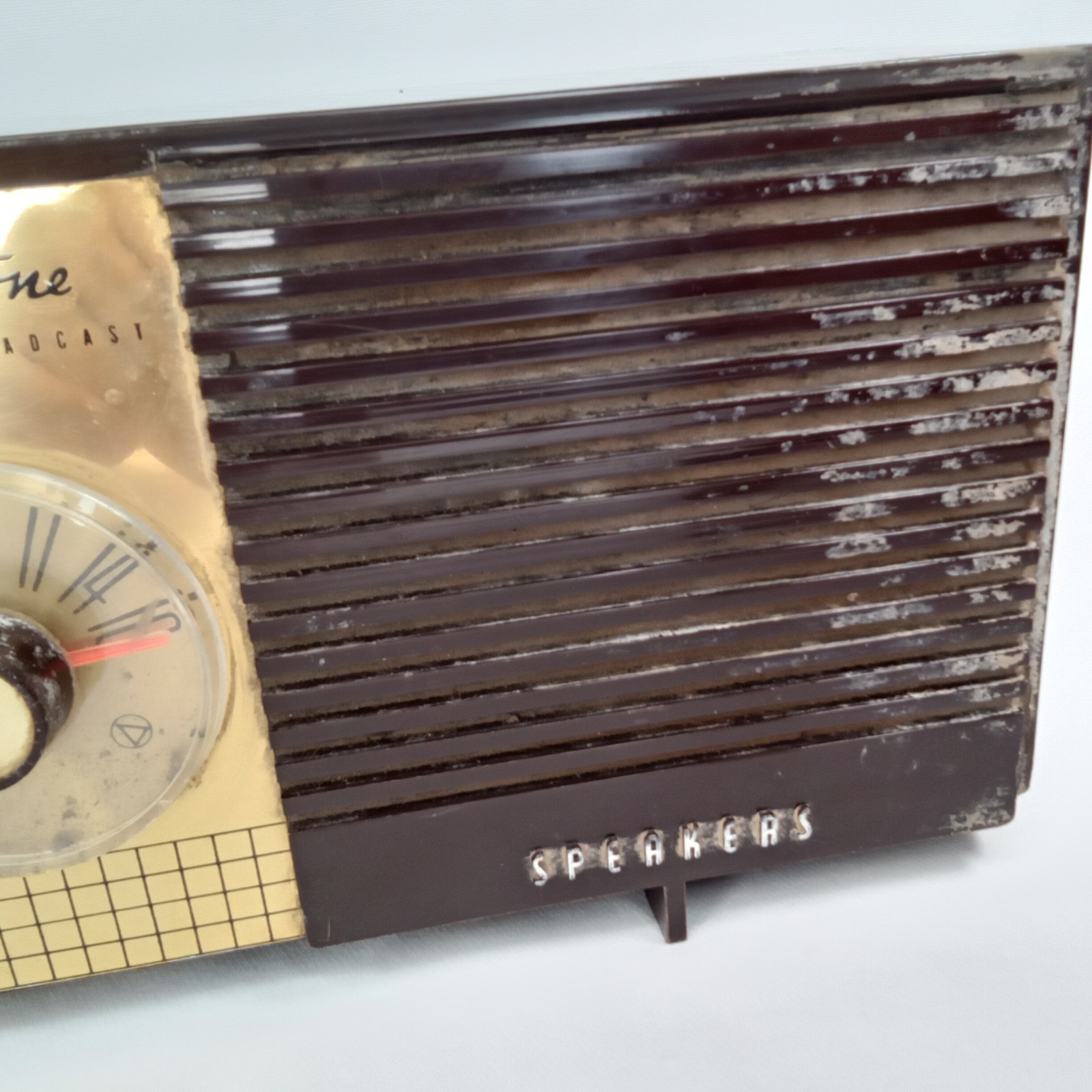 MCM Tube Radio Silvertone 9004 Brown With Twin Speakers Made In USA 1959