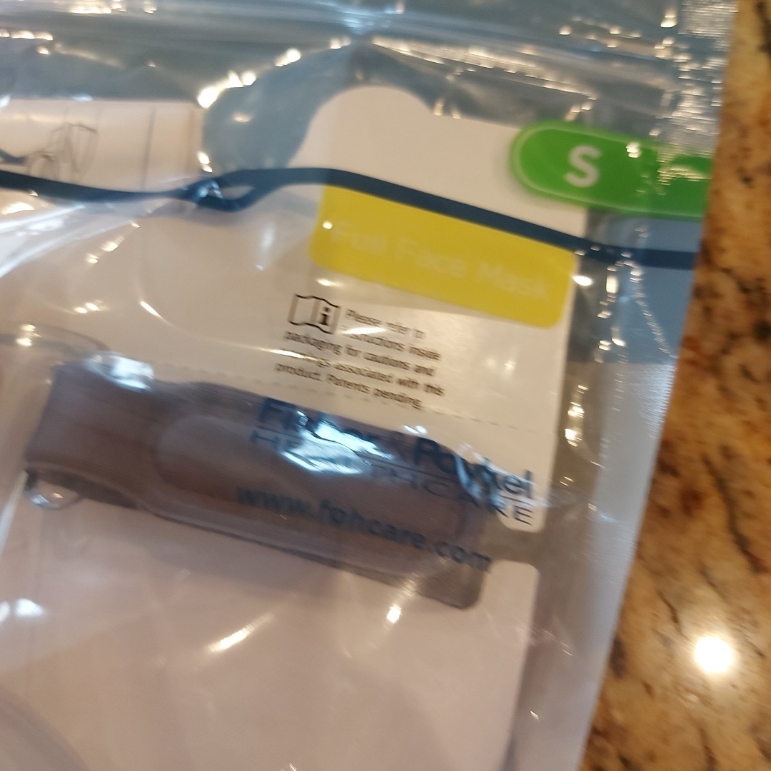 Fisher & Paykel Simplus 400475 Full Face Mask - Small New Sealed FREE SHIPPING