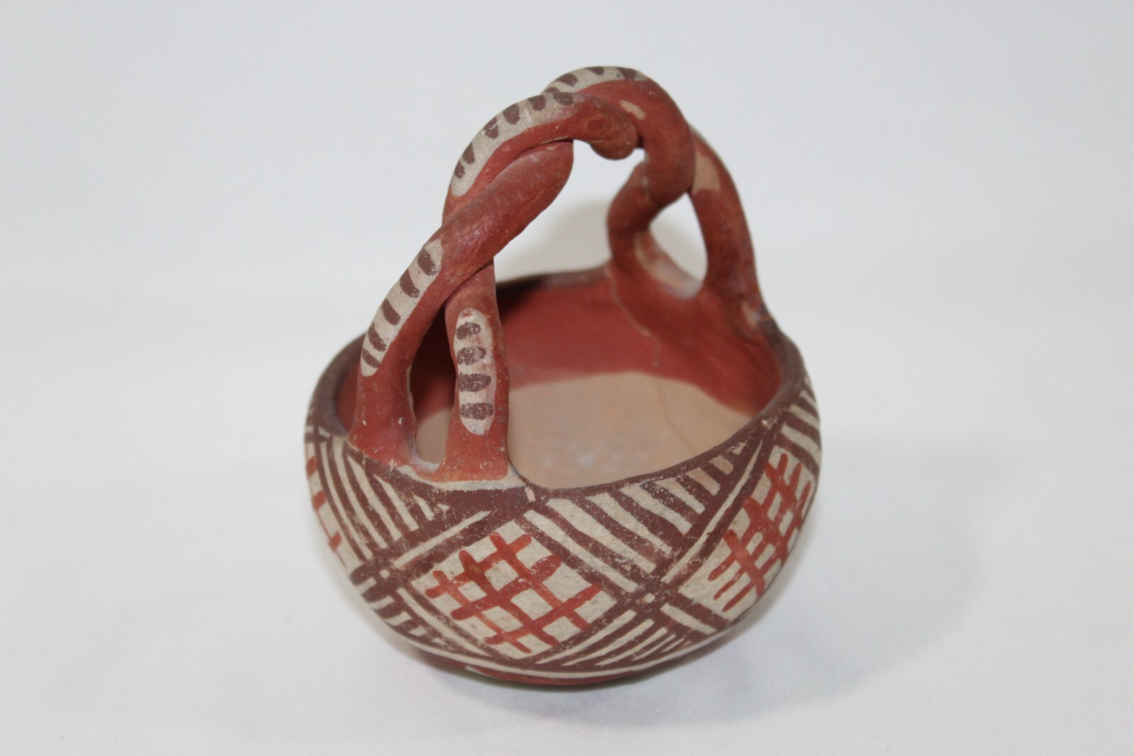 Antique Isleta Pueblo Pottery 4.5" Friendship Basket Bowl Olla Twisted Handle