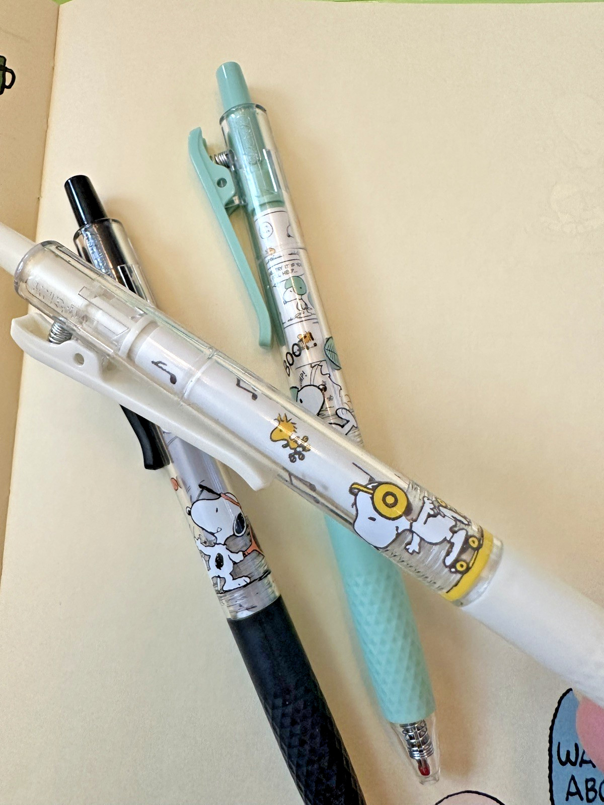 3 x Cute Snoopy Peanuts Pens 0.5mm Black Ink Soft Grip Gift New