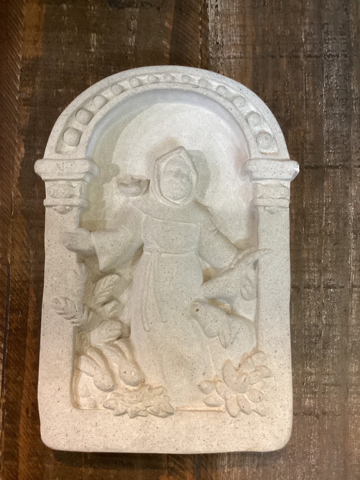 CARRUTH 1985 SMALL ST FRANCIS OF ASSISI & ANIMALS GARDEN PLAQUE cement 8.5”