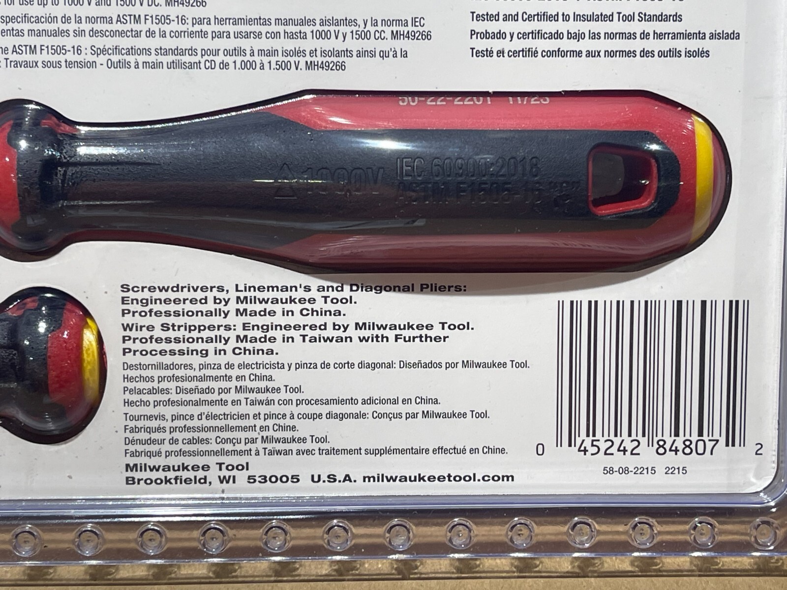 Milwaukee 1000V Insulated Electricians Hand Tool Sets (48-22-2215 & 48-22-2204)