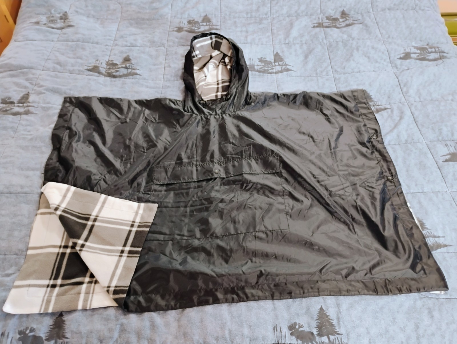 Rain Poncho Serra Hoodie Fleece Lined Black Poncho Unisex One Size Fits All