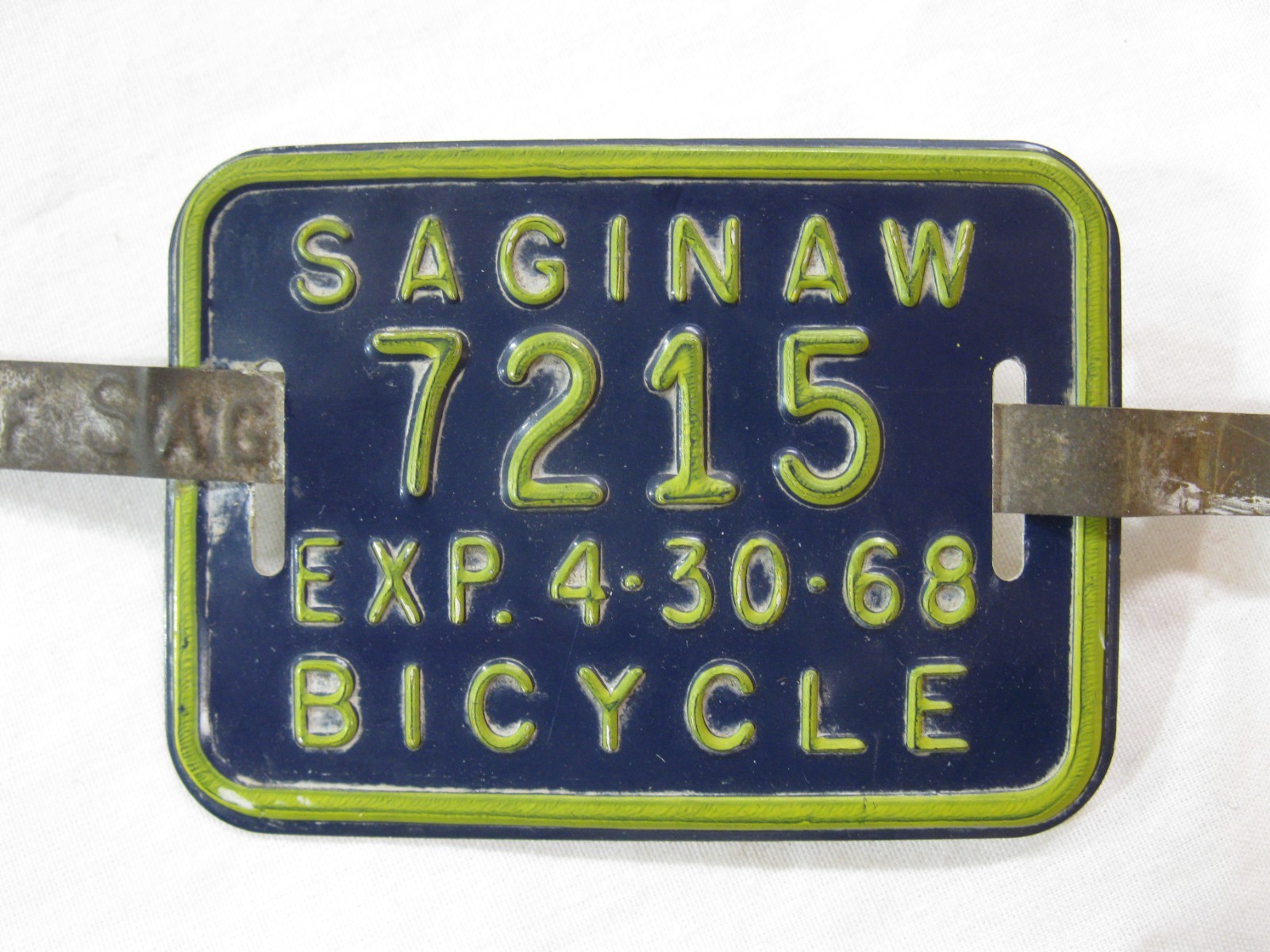 1968 SAGINAW MI MICHIGAN Bicycle Bike License Plate & Seal Tag
