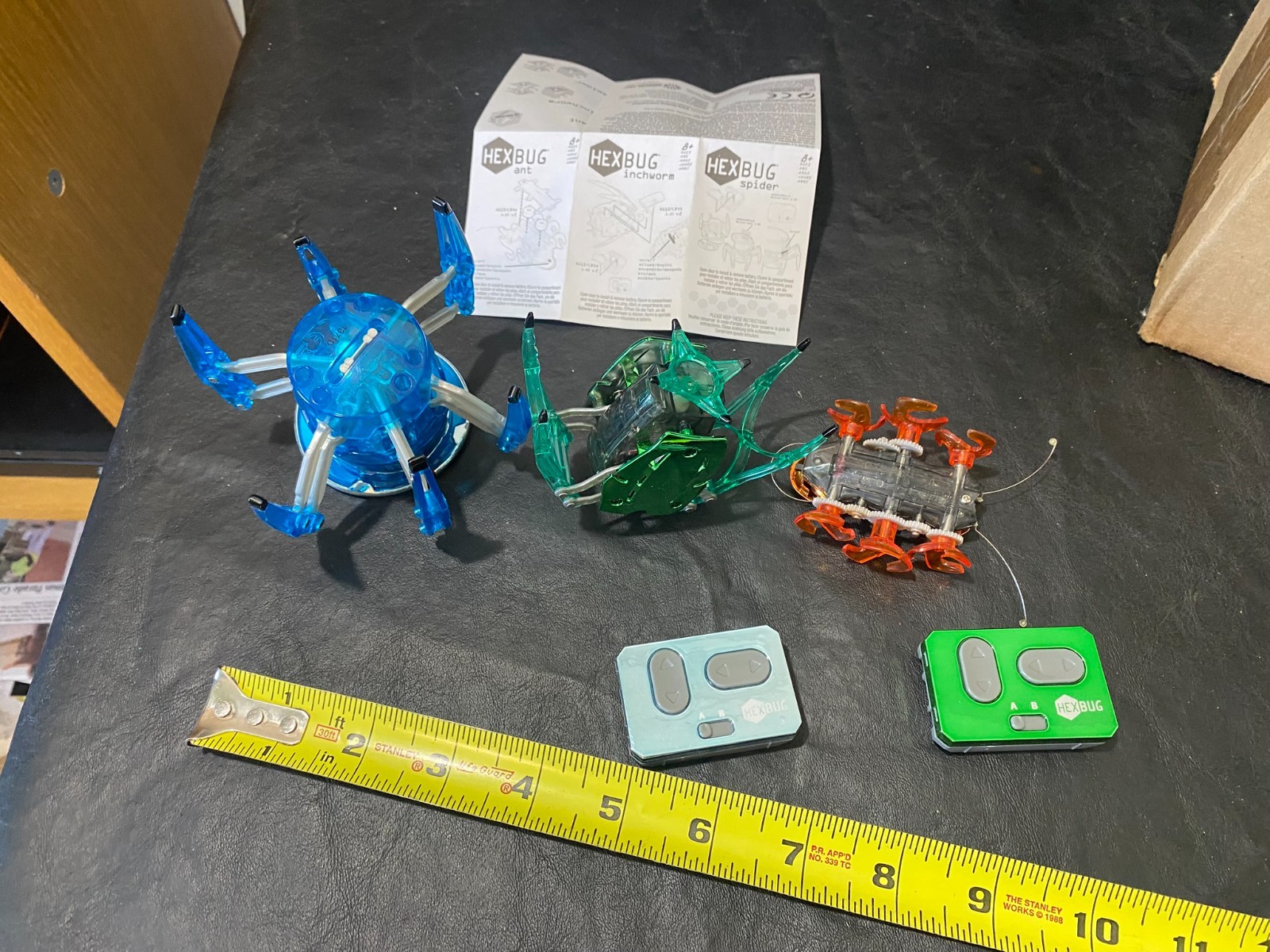 hexbug ant inchworm spider remote hex bug pre-owned