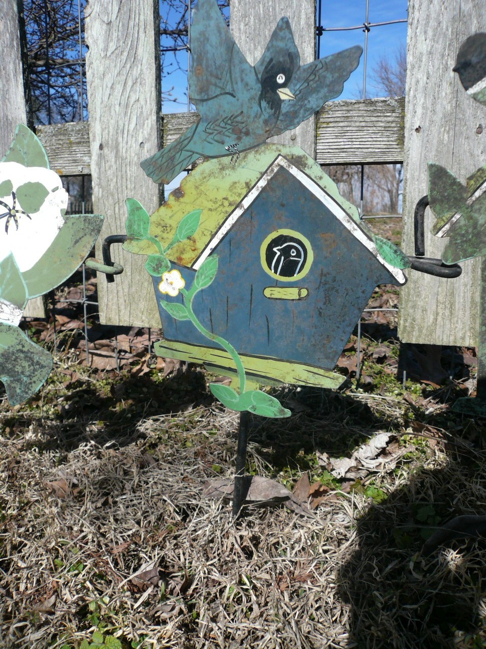 Mid Century Vintage Birds & Houses Metal Garden Border Stakes