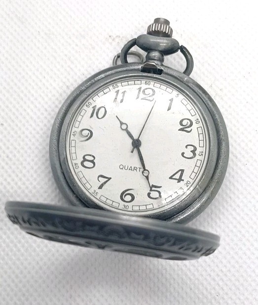 Vintage Style Quartz Pocket Watch Hunter Case Ornate Floral New Battery Works