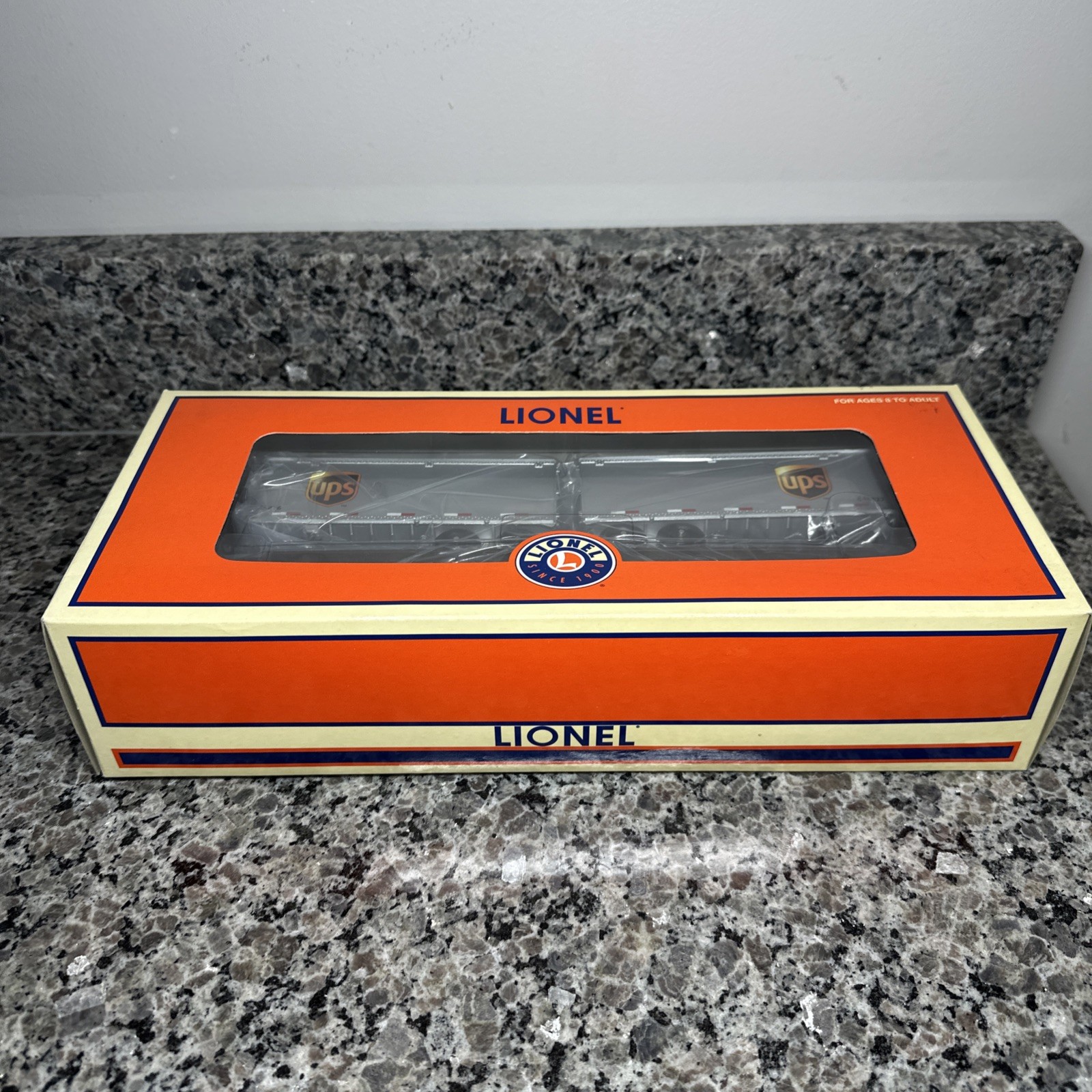 Lionel O Gauge 6-26300 UPS Piggy Back Tralier Flat Car w Box