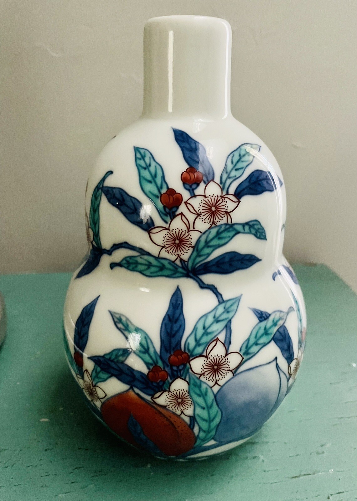 Imaizumi Imaemon Nishiki peach gourd Vase made in Japan Living National Treasure