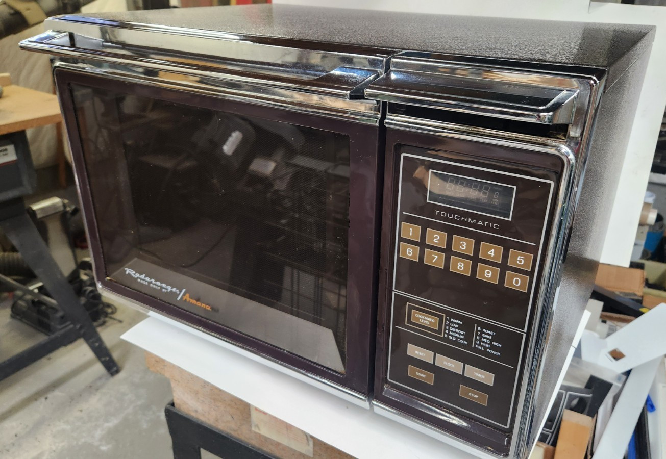 Chrome Amana Radarange Touchmatic Microwave RR-820 Very clean, orig box WORKS!