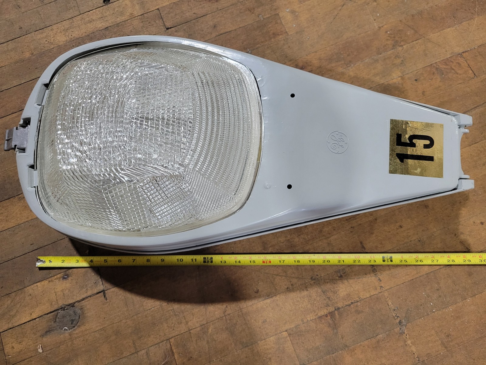 GE General Electric C760N554 Lucalox Lamp Light Industrial 150W 480V M-250R