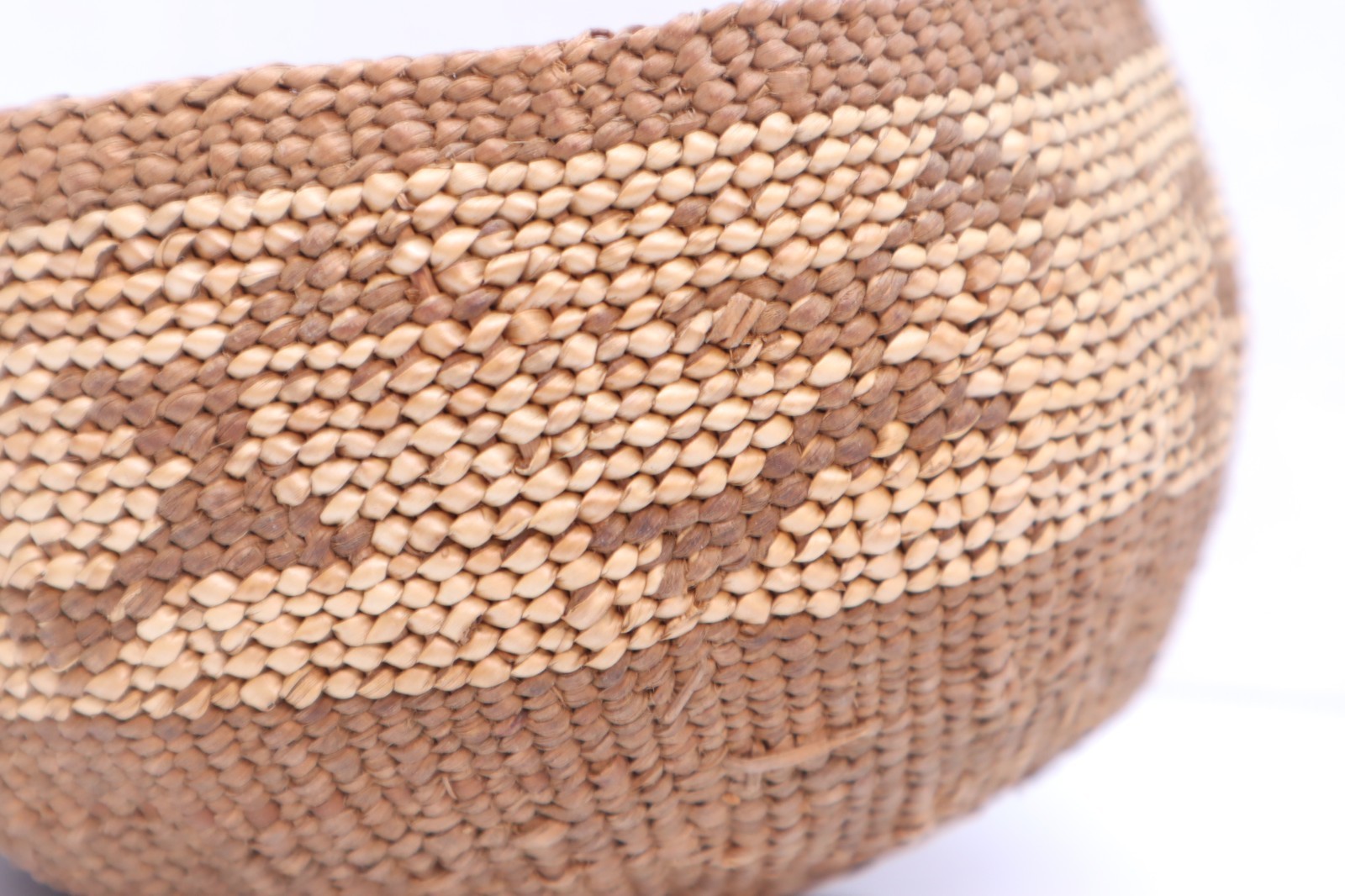ATQ Hupa / Yurok / Karuk Woven Basket 7.5" Northern California Native American