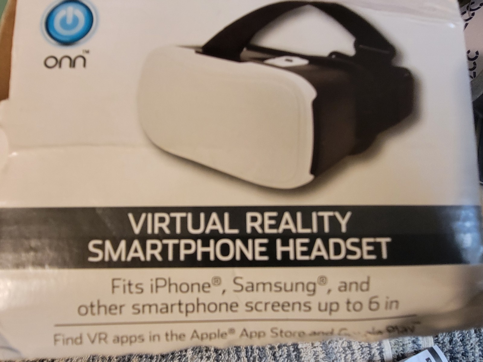 ONN White virtual reality smartphone headset