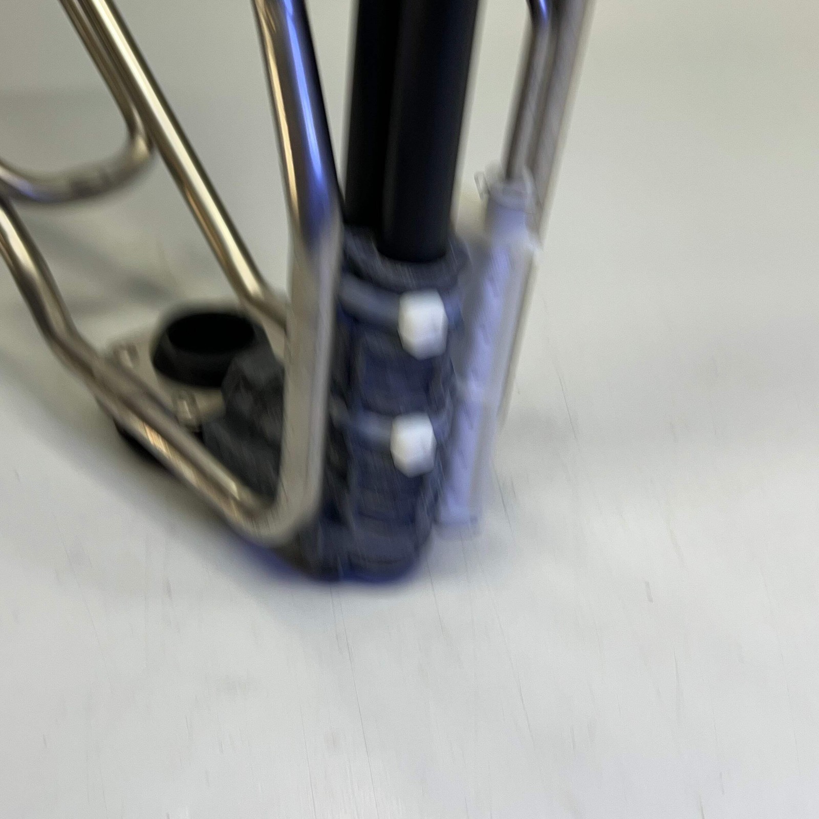 NAVISTAR Genuine International Def Diesel Exhaust Fluid Sensor 5012175R91