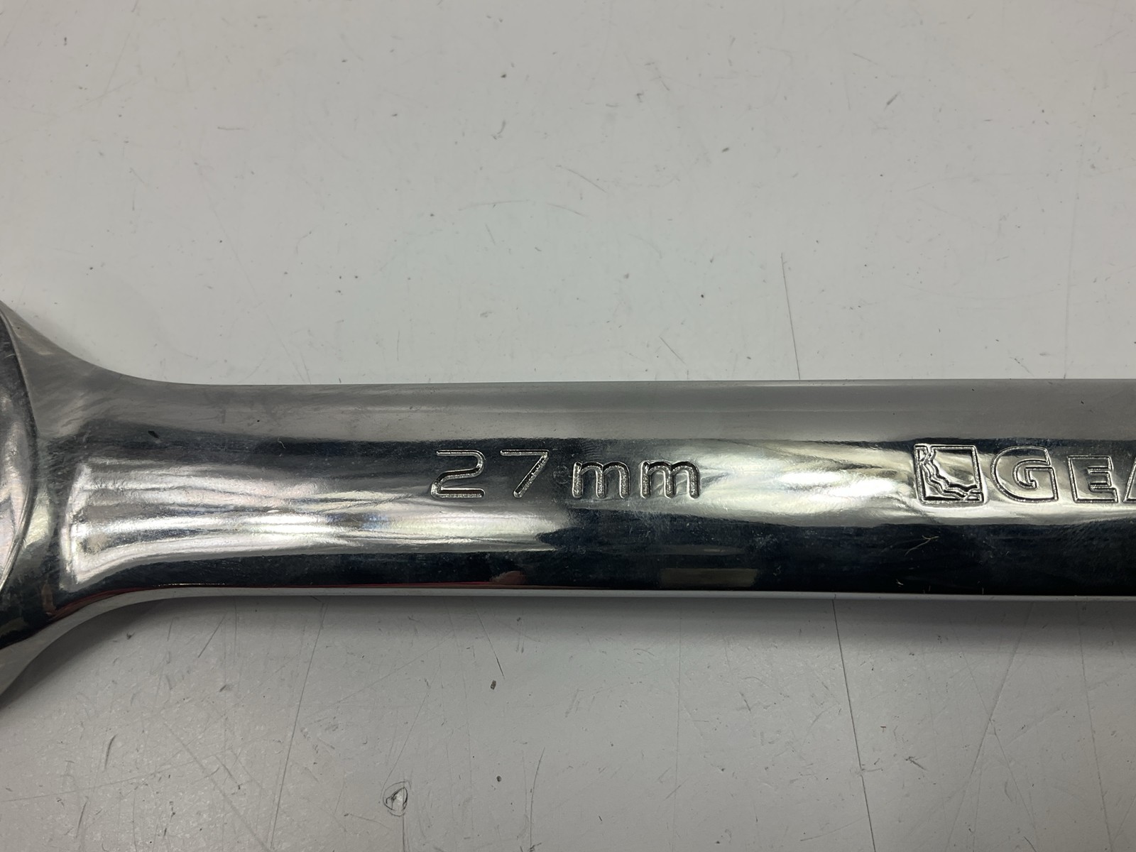 Gearwrench 9127D 27mm 12-Point Straight Head 72-Teeth Ratchet Combination Wrench