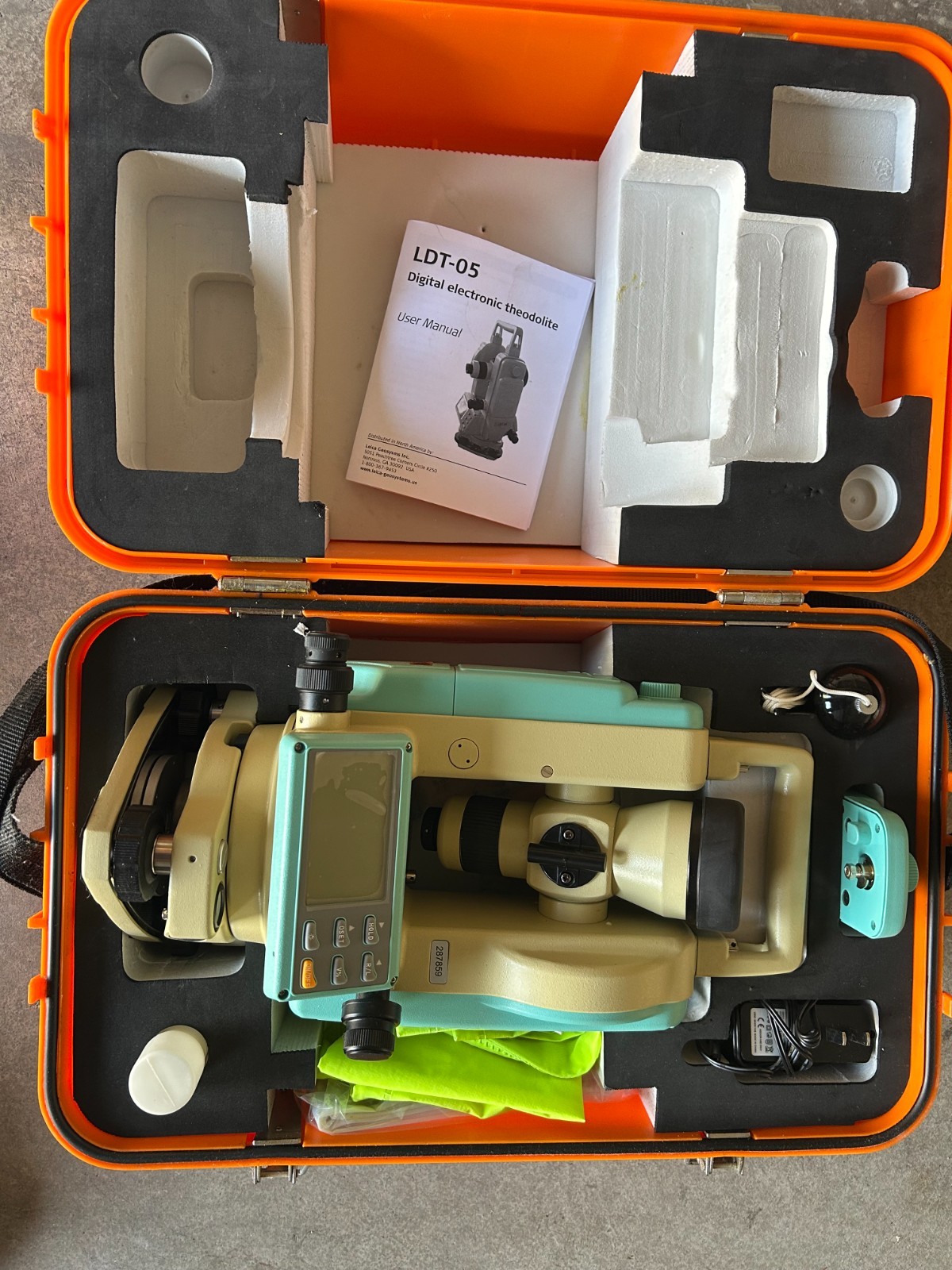 Leica Digital Electronic Theodolite LDT-05 W/ Case UNTESTED - SEE DESCRIPTION