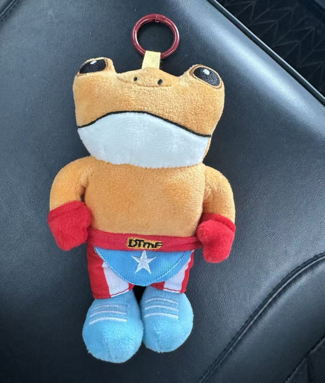 EL Sapo Concho DTMF Bad Bunny Key Rings Limited FROG PLUSH DOLL Boxeador Gift