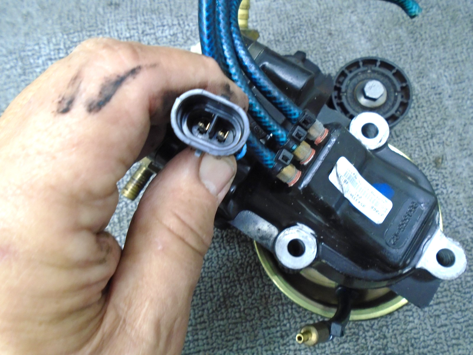 OEM AIR COMPRESSOR 854333T11 MERCURY OPTIMAX OUTBOARD MOTOR 75 90 115 HP PART