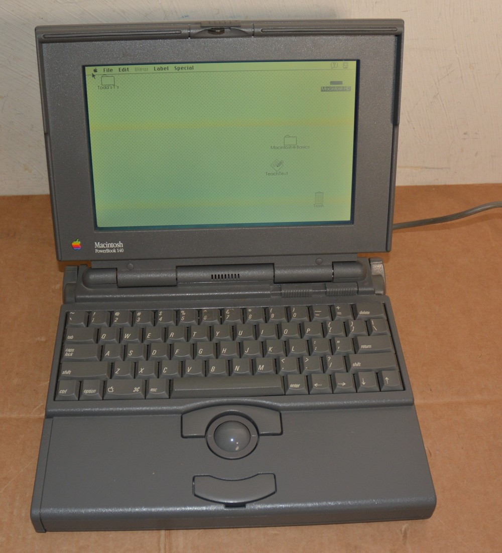 Apple  Macintosh Powerbook 140 Vintage Laptop OS 7