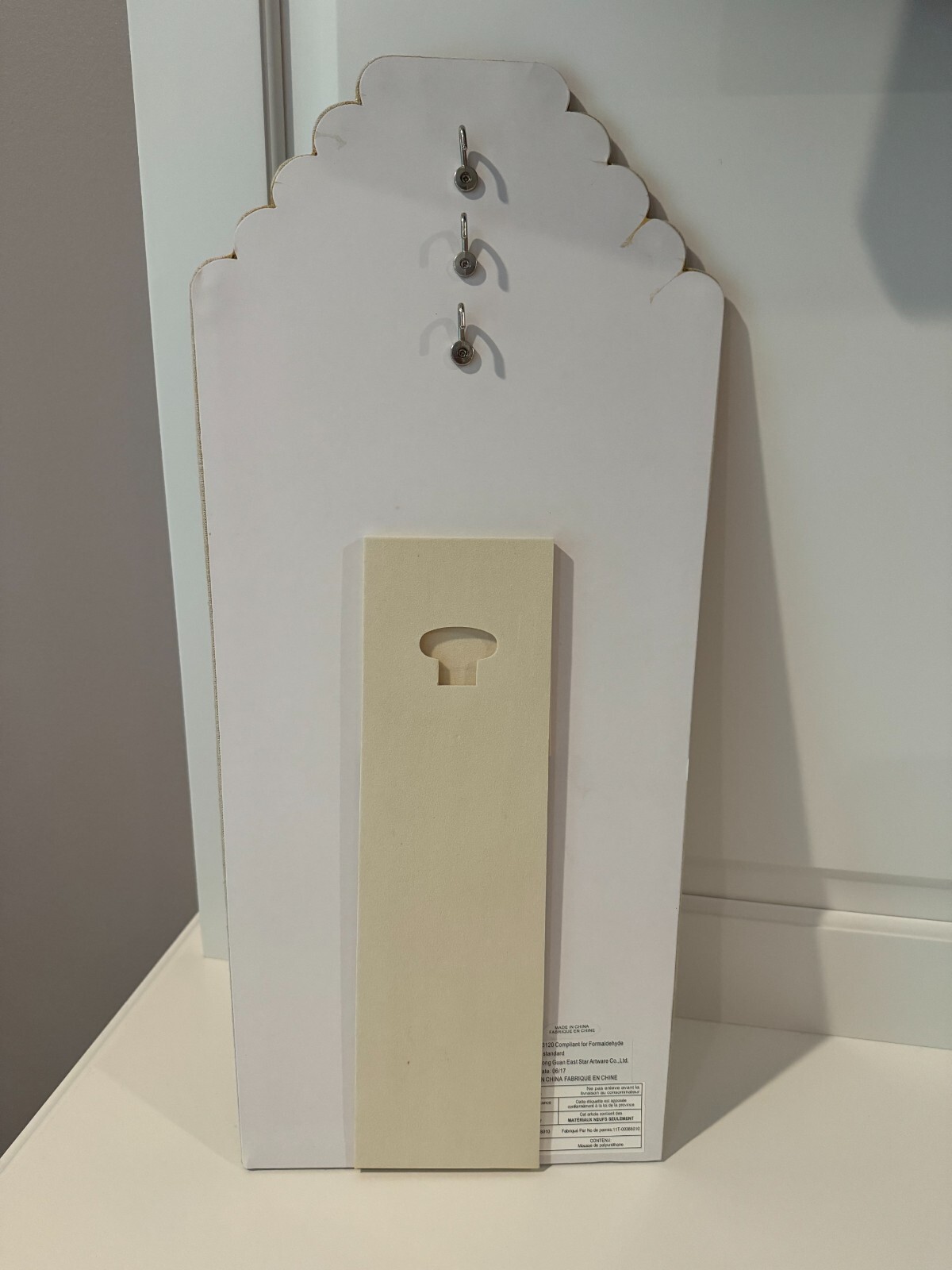 Jewelry Necklace Easel Burlap Display Stand - NEW