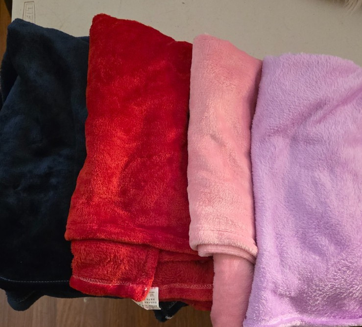 Fleece Throw Blanket 70x100 cm 39x28 in.