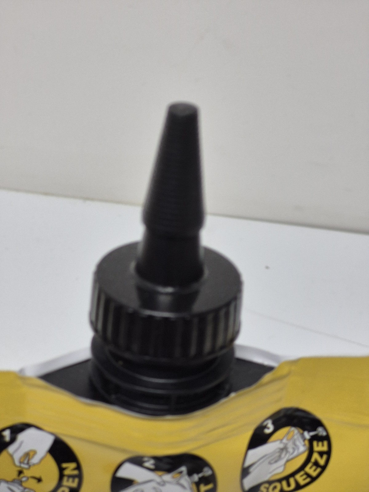 AMSOIL Severe Gear 80W-90 1 Quart Synthetic Gear Oil Lube Easy-Pack lot of 2