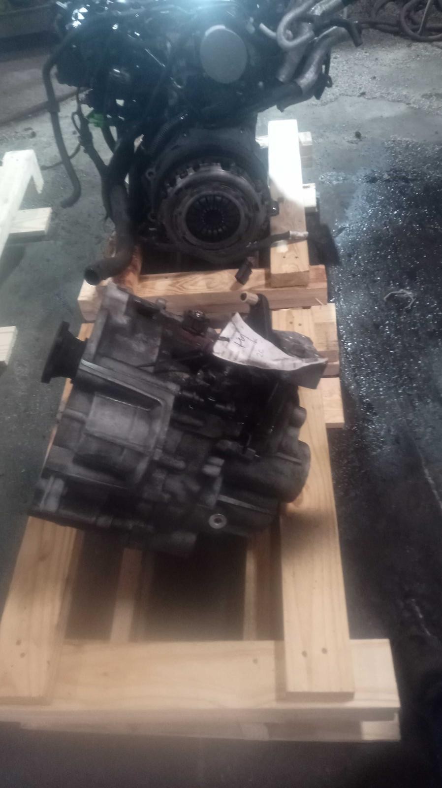 Used Manual Transmission Assembly fits: 2013 Volkswagen Beetle MT 2.0L 6 speed t