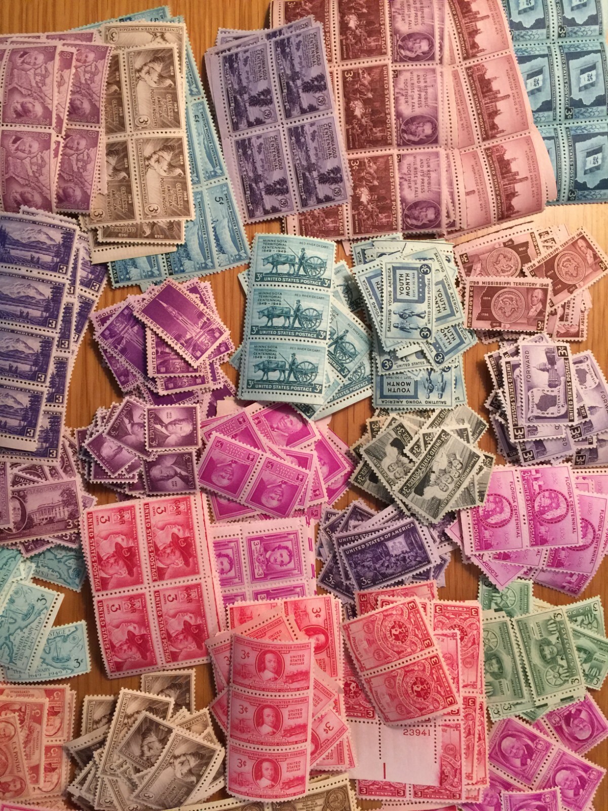 US, 1930'S, 1940'S, 1950'S, MINT NEVER HINGED, LOT OF 40+ ALL DIFFERENT SINGLES