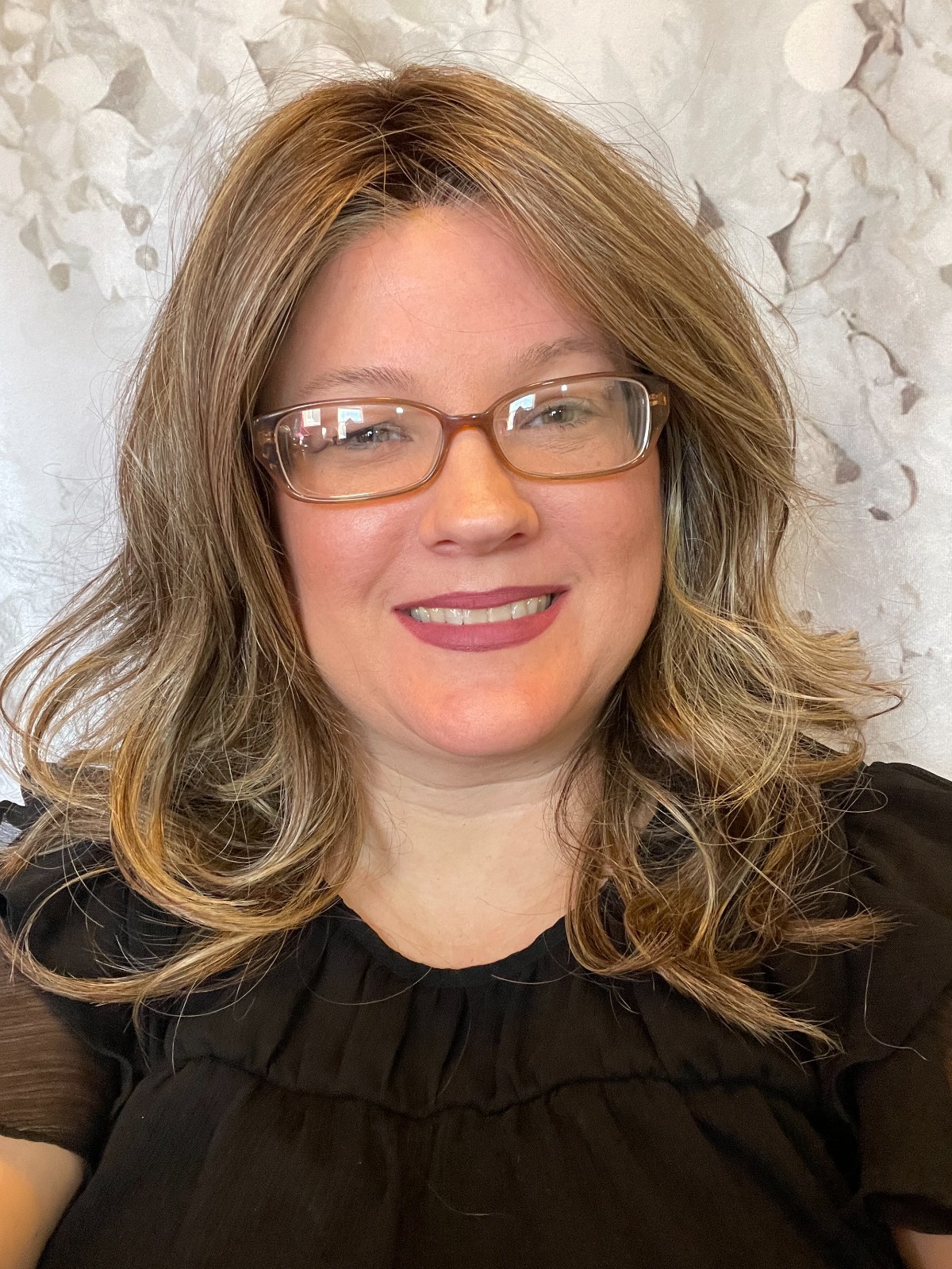 Long Brown (with Blond Highlights) Luxury Heat Friendly Wig