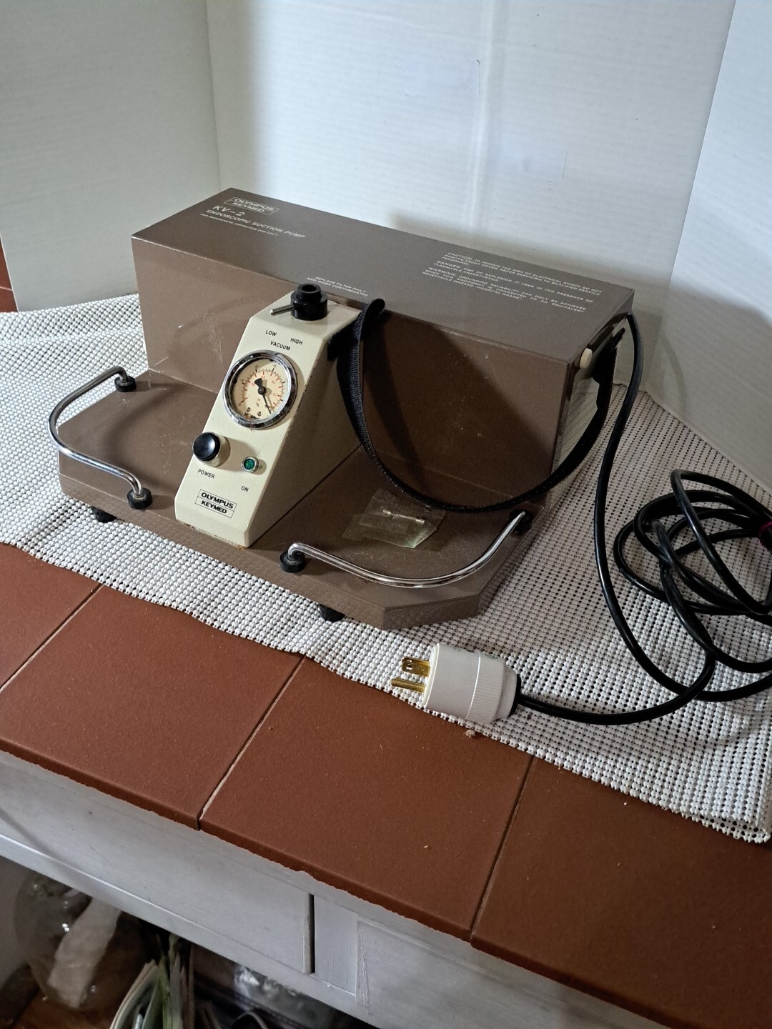 Vintage Collectable Olympus KV-2 Endoscopic Suction Pump Working