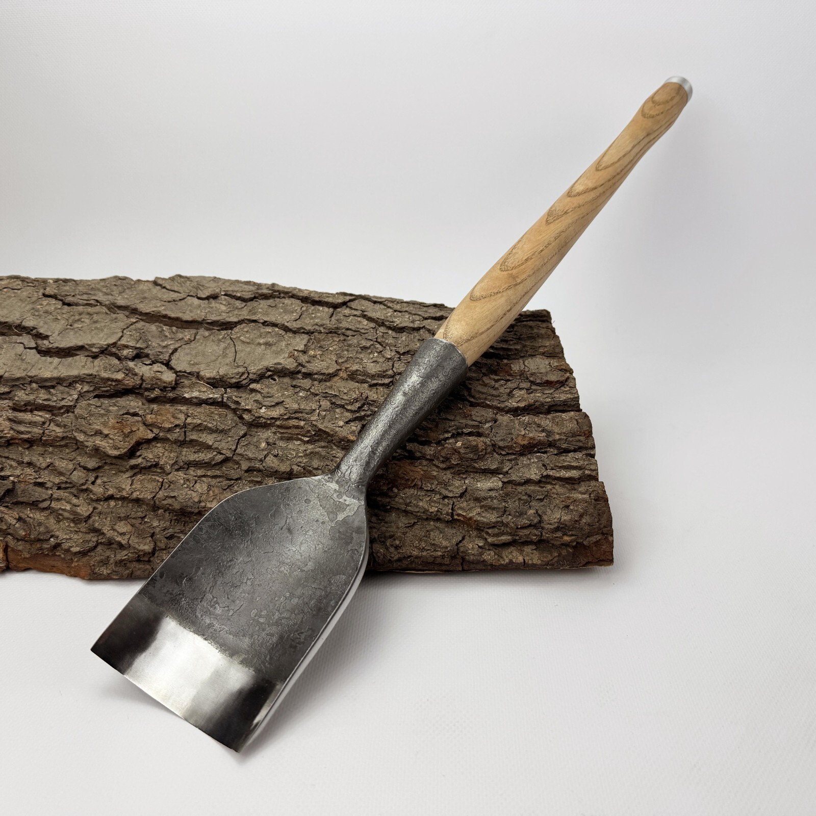 Rounded Timber Chisel – Hand-Forged Steel, Ash Handle, Sheath, Heavy Duty