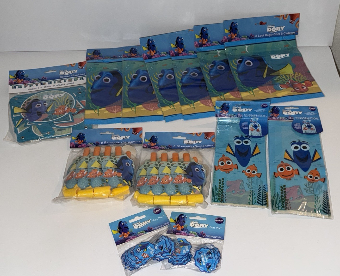 Disney Finding Dory Nemo Birthday Supplies Treat Bags Banner Blowouts Fun Pix