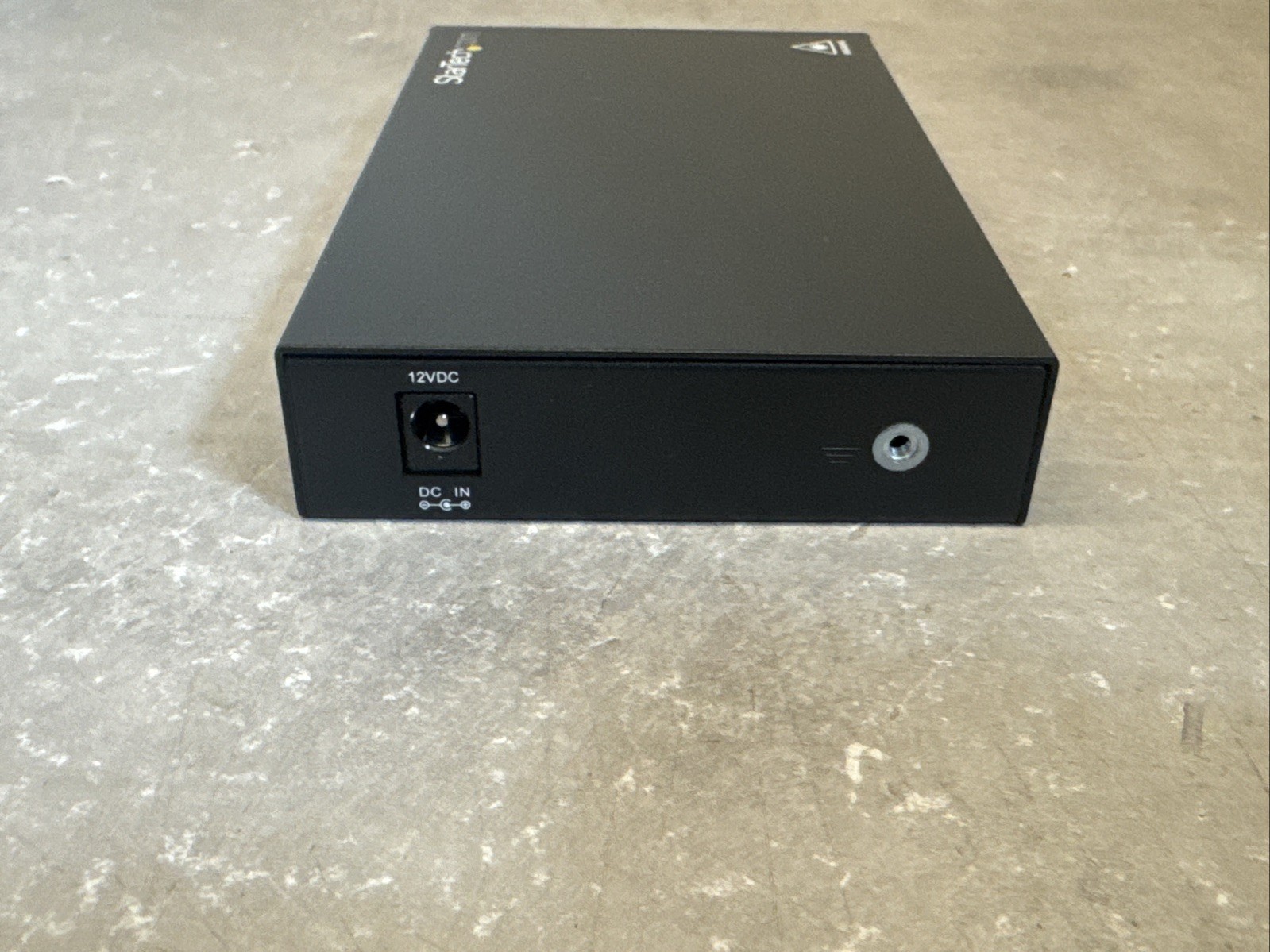 StarTech 10/100 Mbps Ethernet to Multi Mode SC Fiber Media Converter 2km