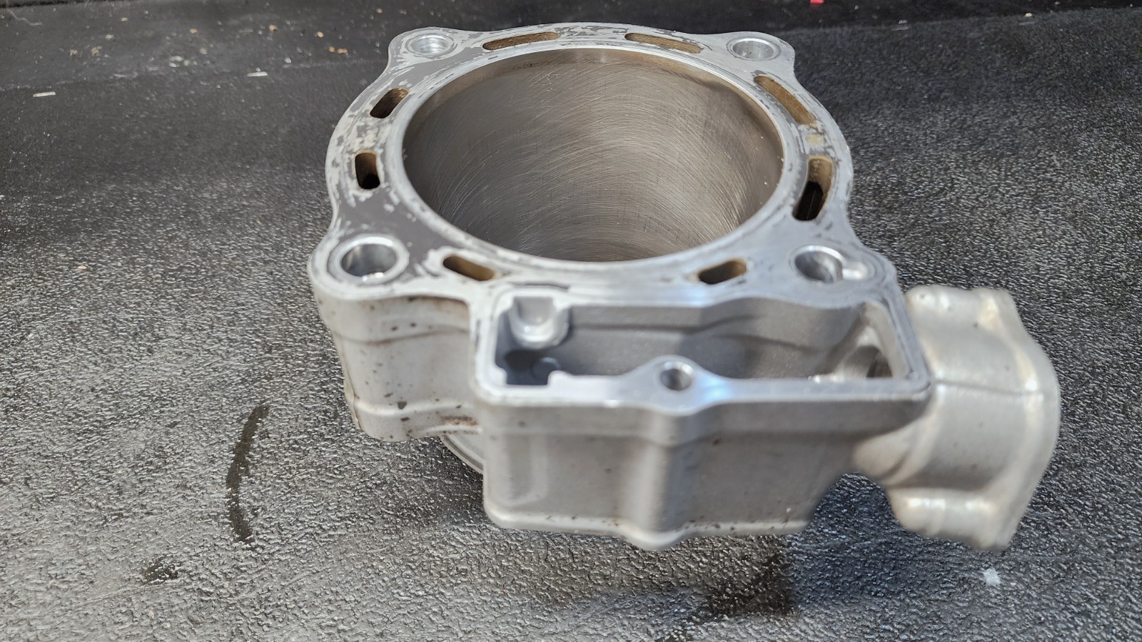 12100-MKE-AA0 Cylinder Top End Jug motor 2020-2026 Honda CRF450r crf450 crf 450