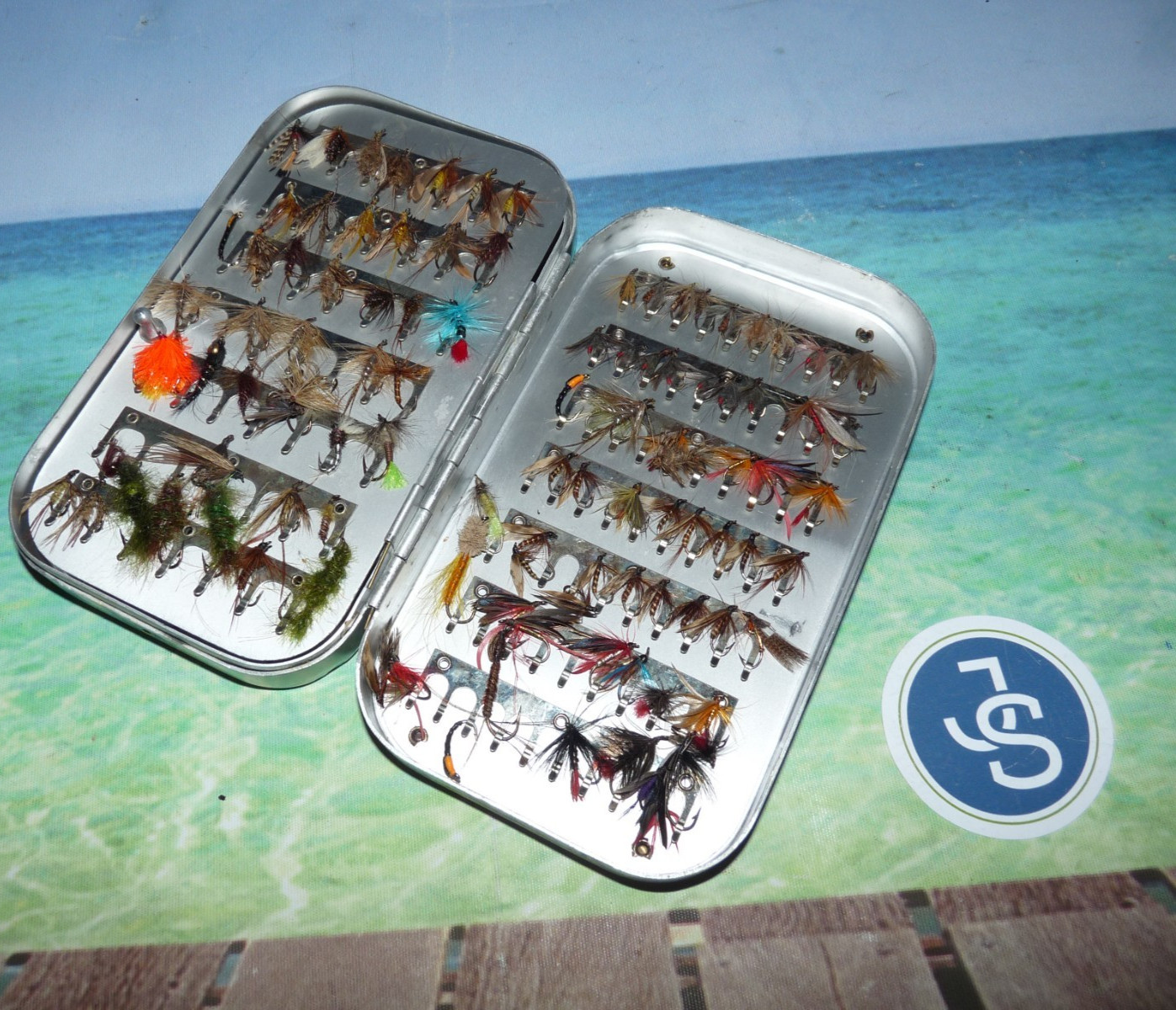 vintage Wheatley swing leaf fly box, 100's of trout grayling flies to use