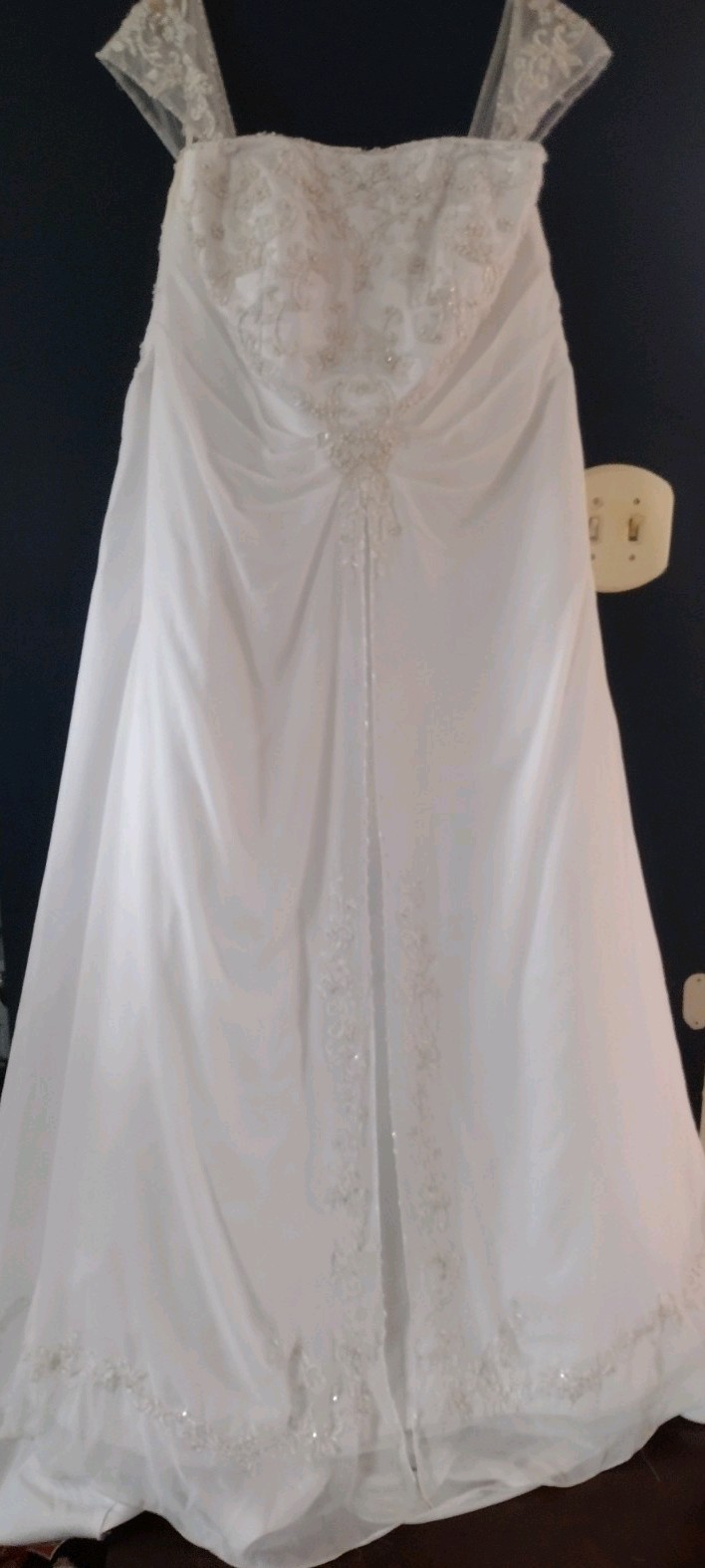 David's Bridal Wedding Dress Size 22 W with Under Slip size L and Bridal Vail