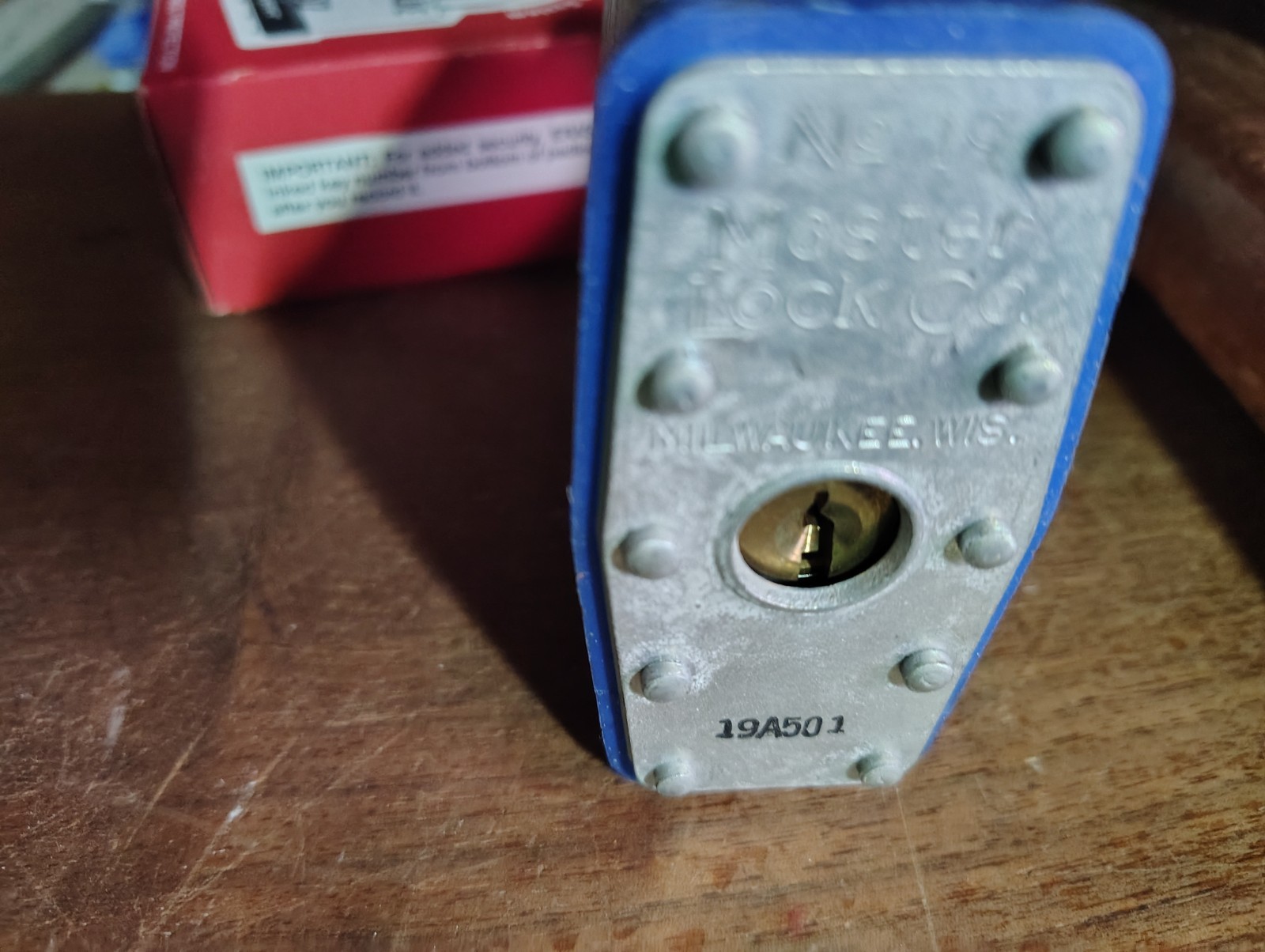 MASTER LOCK #19 Vintage Master lock and Co. No 19 Super Security. Blue bumper