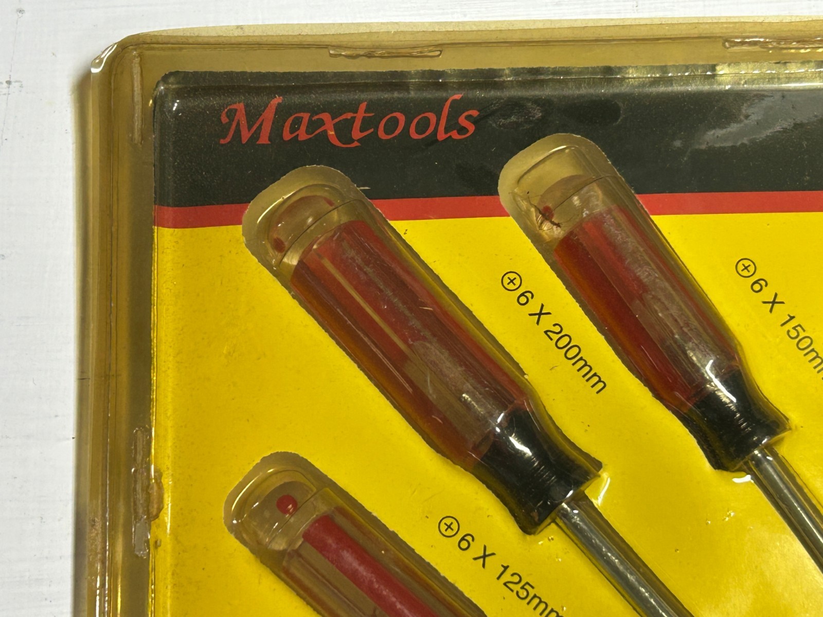 NEW 20-pc screwdriver set - Phillips and Straight head screwdrivers - hand tools