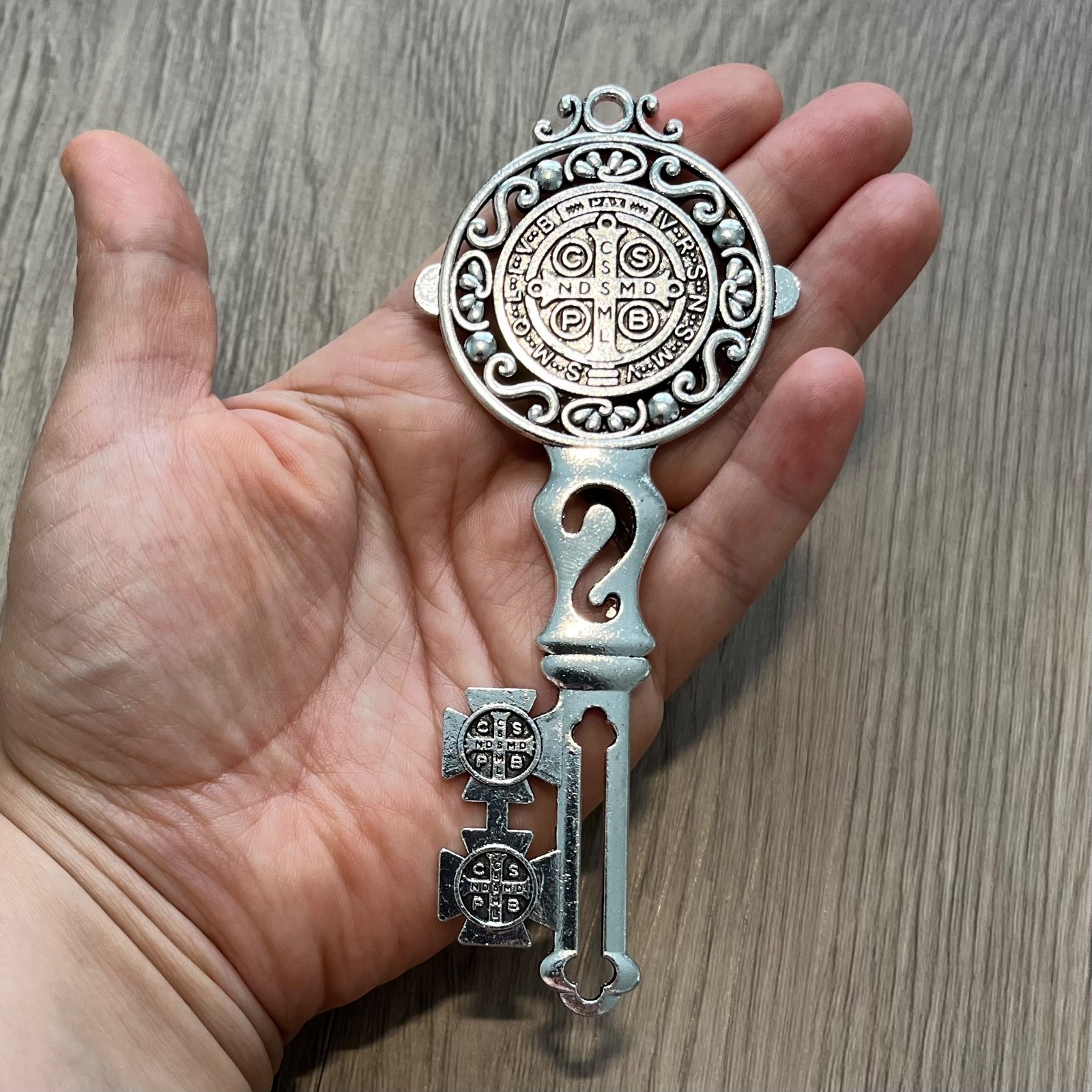 Large St BENEDICT Key To Heaven Medal 5” Silver Protection Llave de San Benito